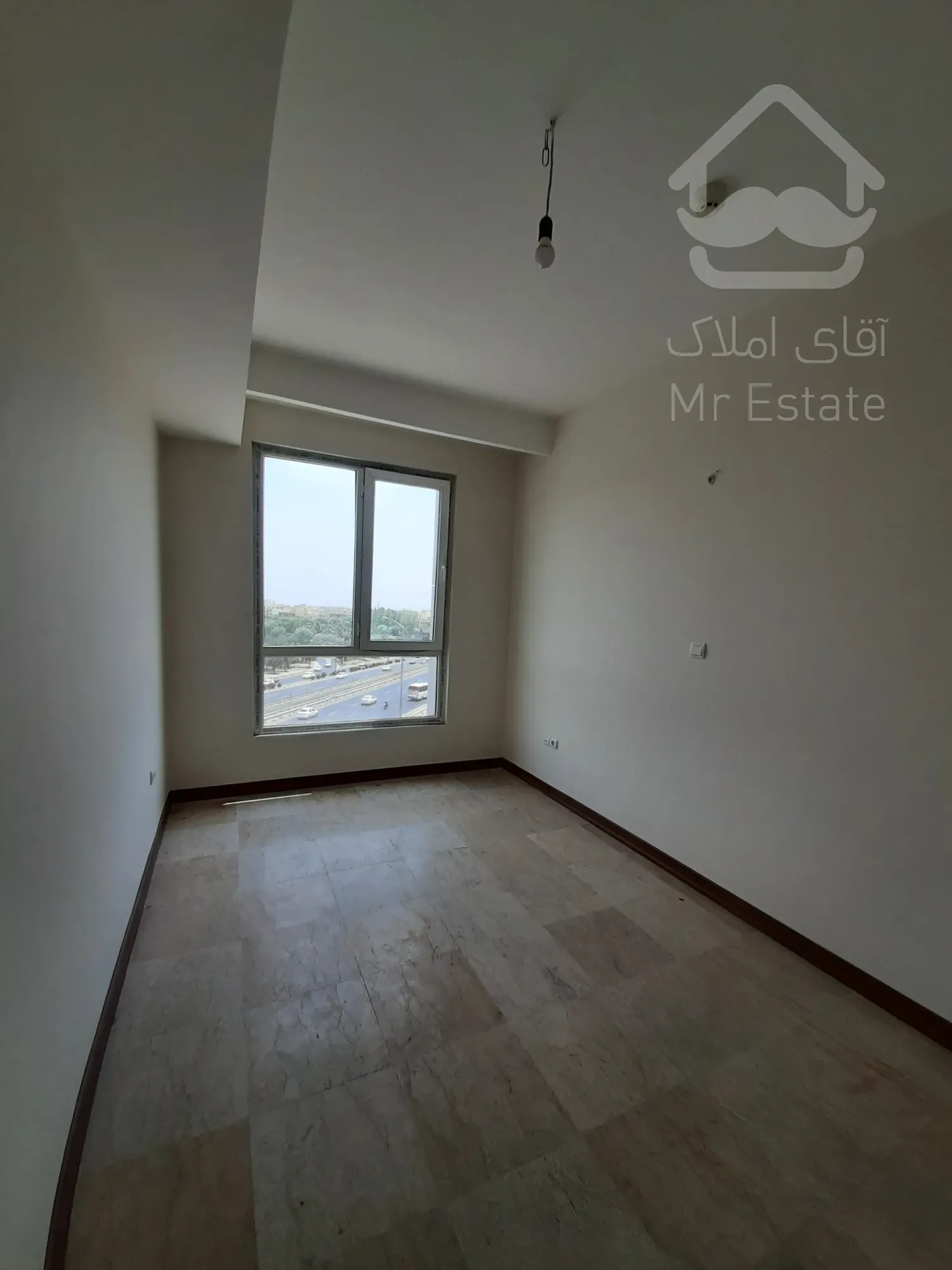 فروش آپارتمان ۷۲متر ۲خواب کلید نخورده سند آماده بلوار کمالی