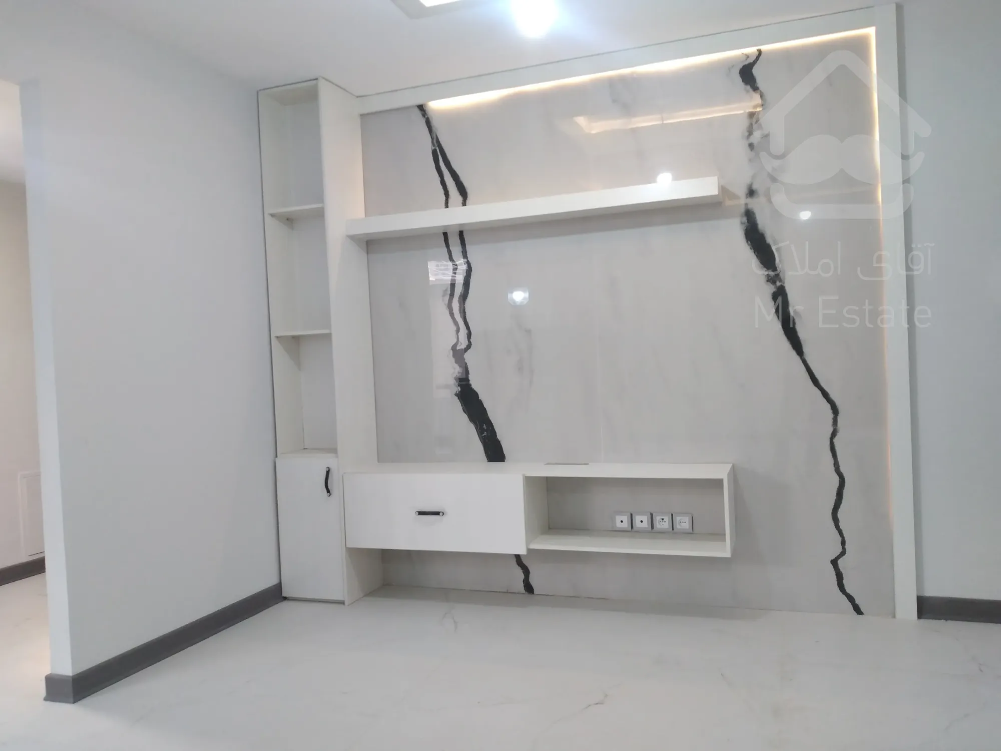 فروش 133 متری دیباجی