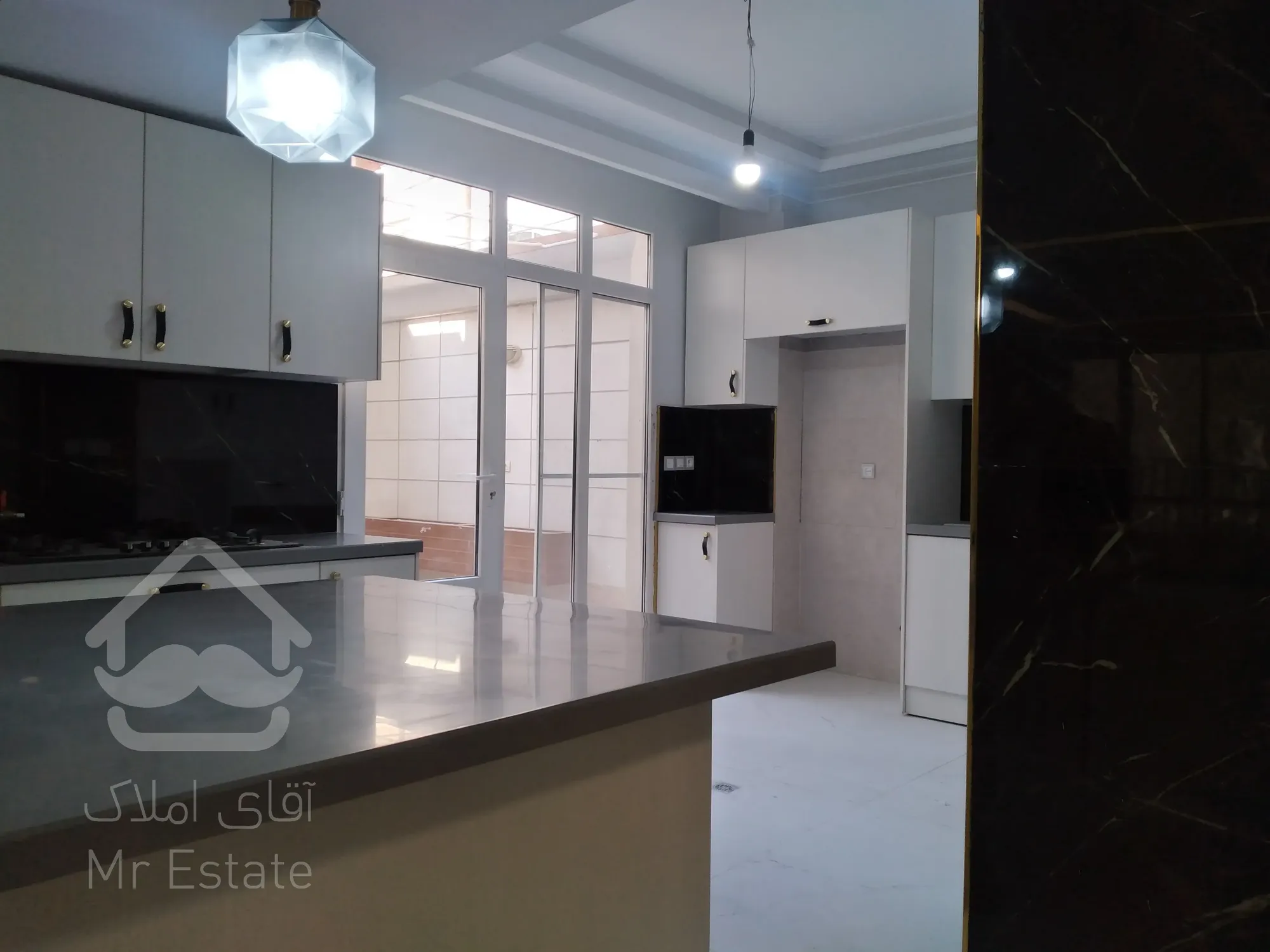 فروش 133 متری دیباجی