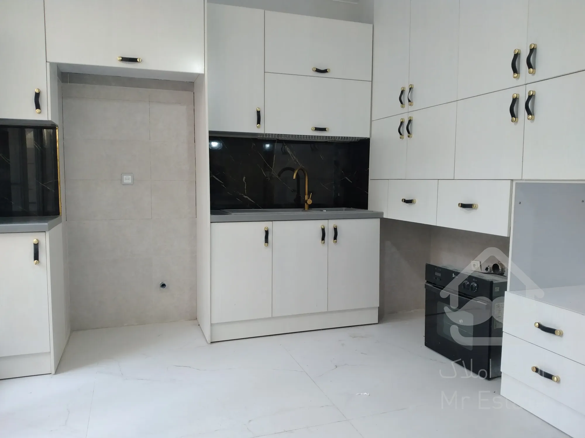 فروش 133 متری دیباجی