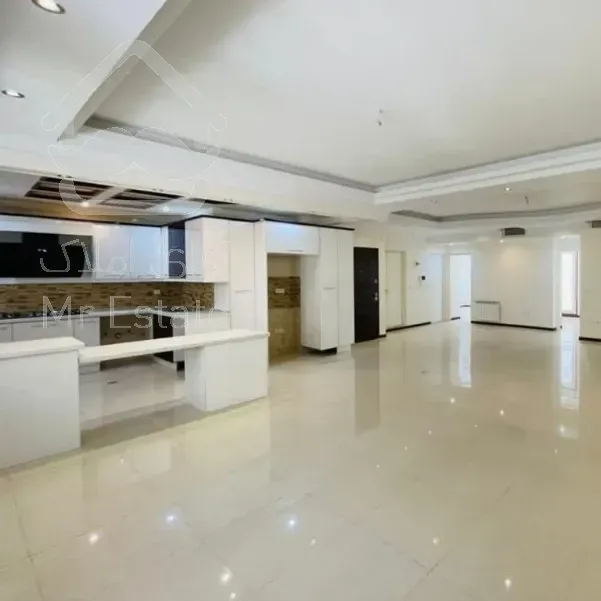 فروش اپارتمان۸۵  متر زیر قیمت سالن پرده خور نور و نقشه عالی