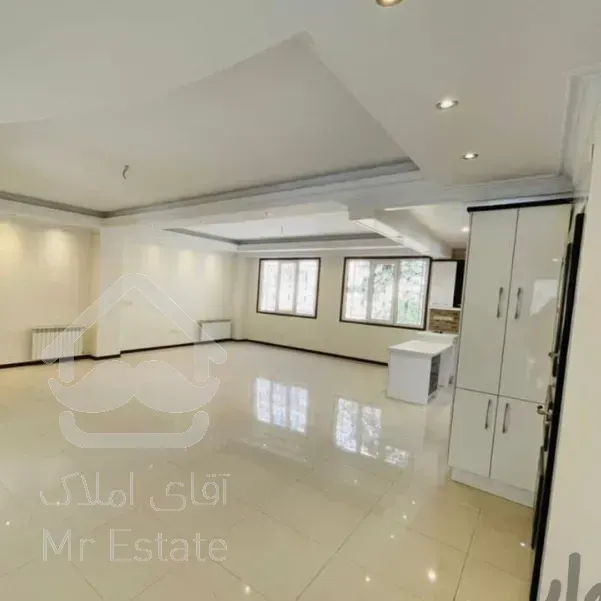 فروش اپارتمان۸۵  متر زیر قیمت سالن پرده خور نور و نقشه عالی