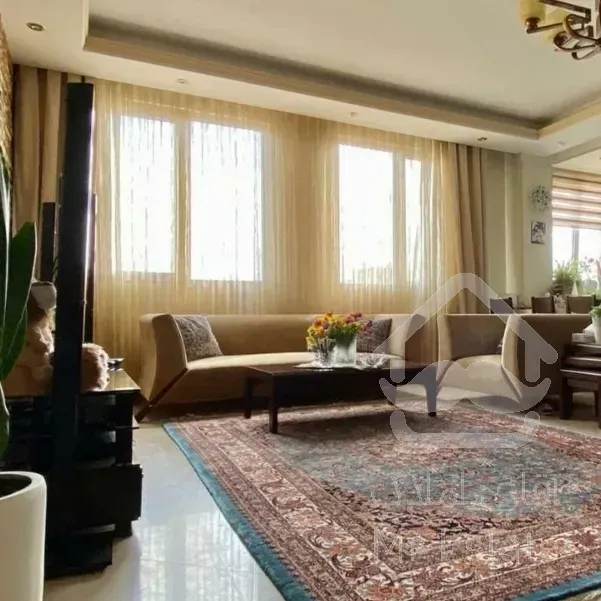 فروش اپارتمان ۴۸ متر نور مستقیم فول امکانات خوش نقشه