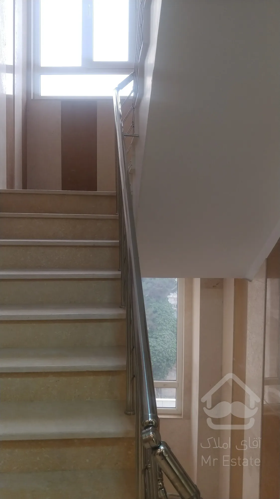 اجاره 240 متر اداری مستقلات دیباجی