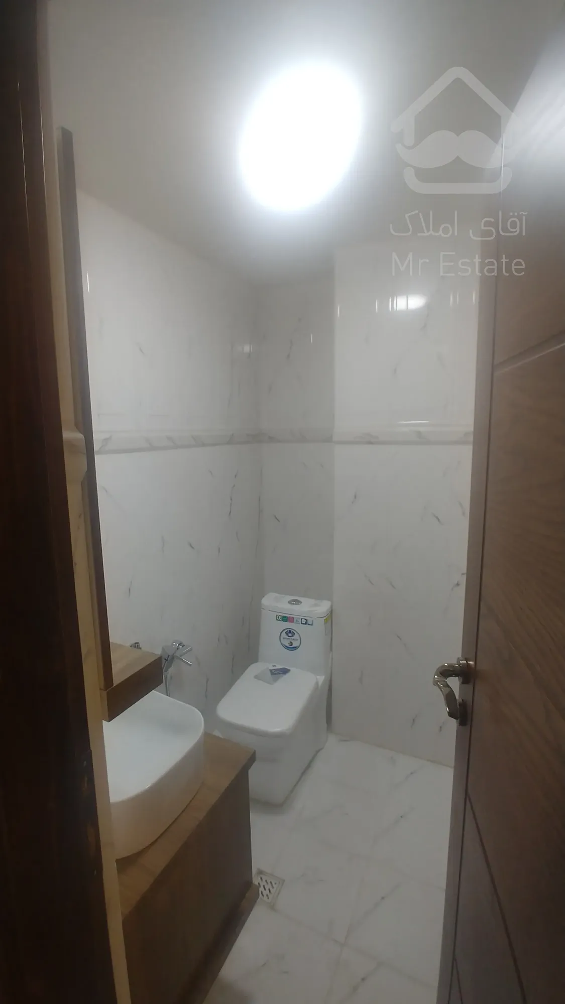 اجاره 240 متر اداری مستقلات دیباجی