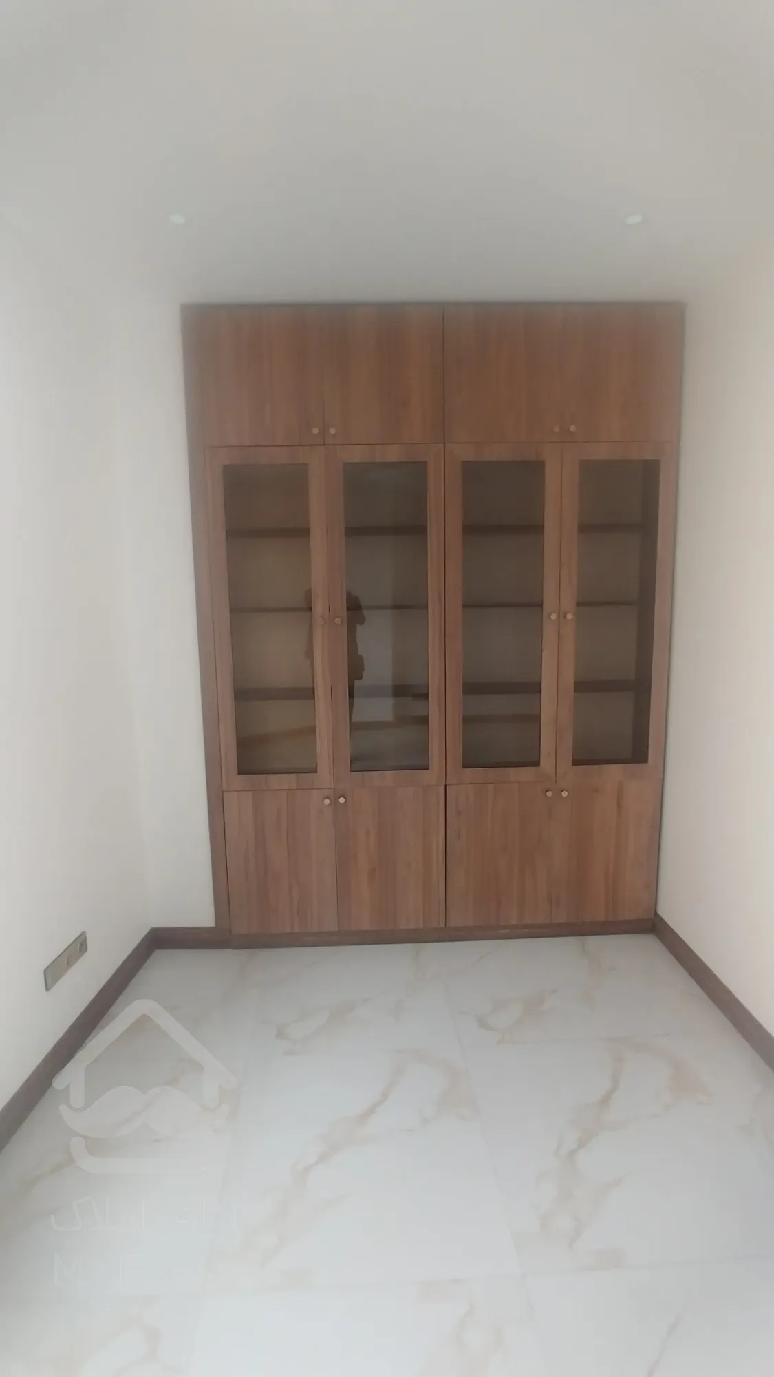 اجاره 240 متر اداری مستقلات دیباجی