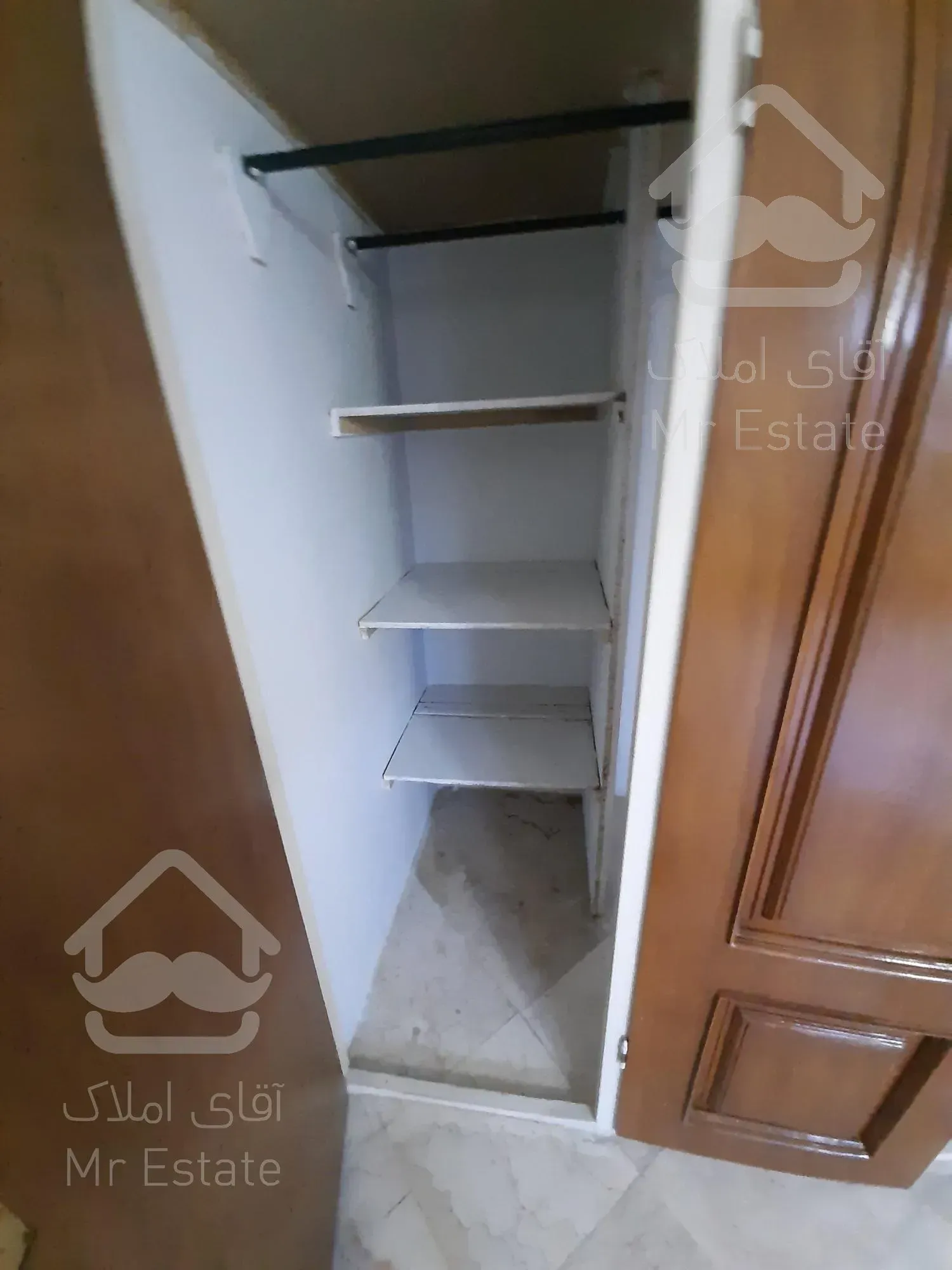 آپارتمان ۲۰۰ متری مهرشهر