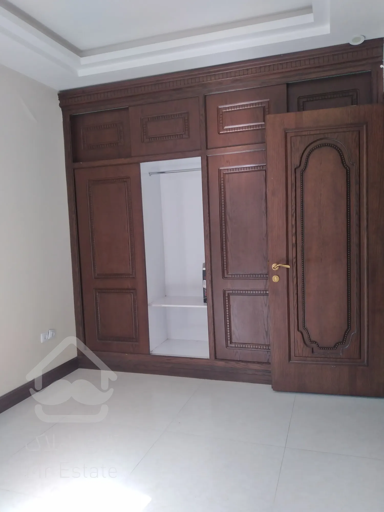 فروش 90 متری دولت