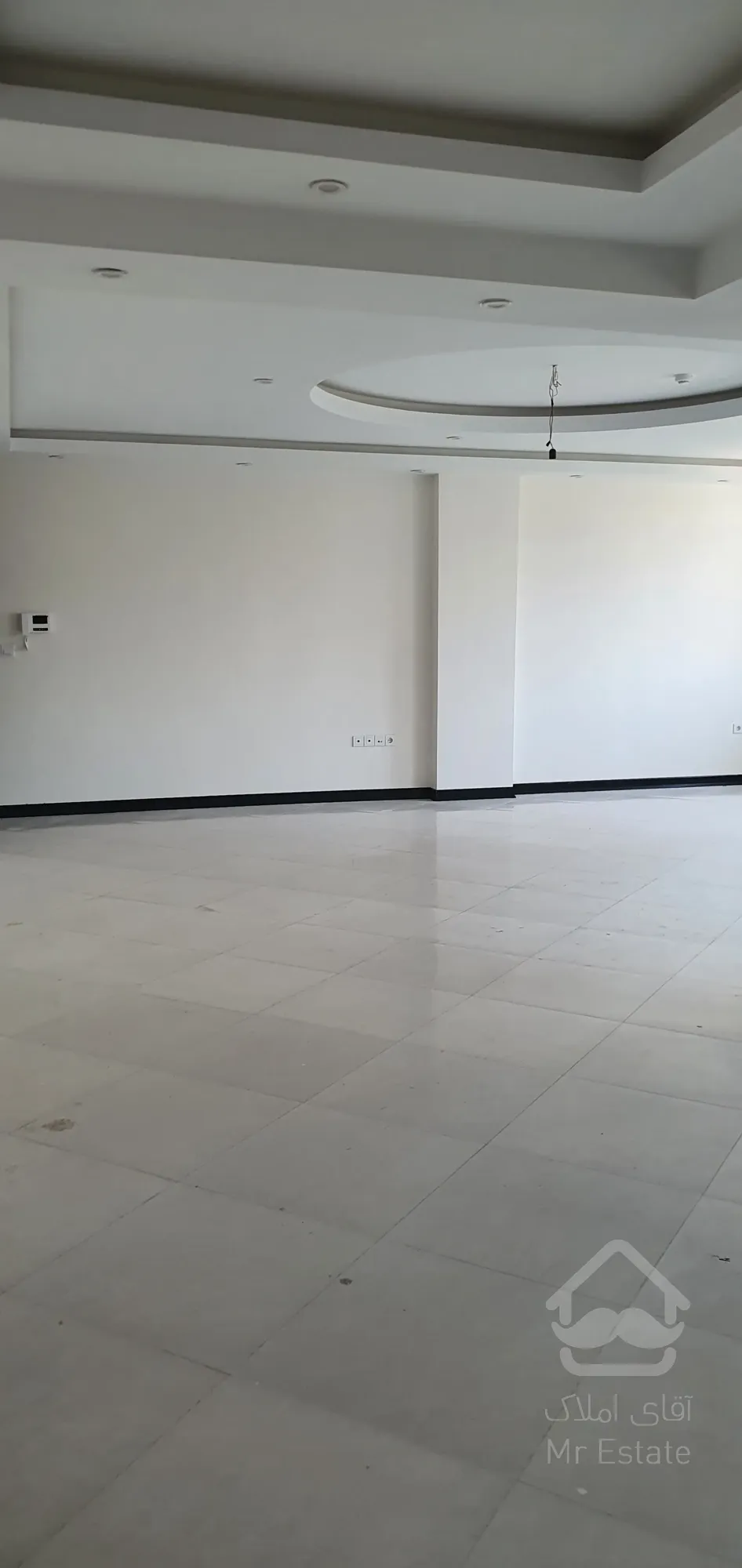 فروش اپارتمان ۱۱۰ متر زیر قیمت سالن پرده خور نور و نقشه عالی