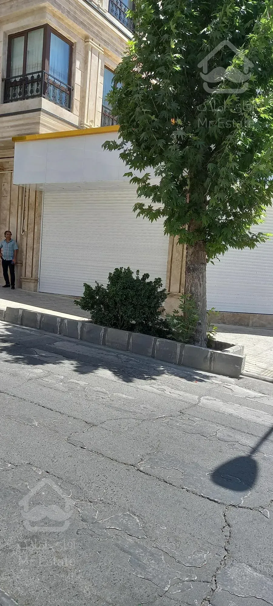 مغازه 33 متر بعلاوه 33 متر زیرزمین فردوس شرق