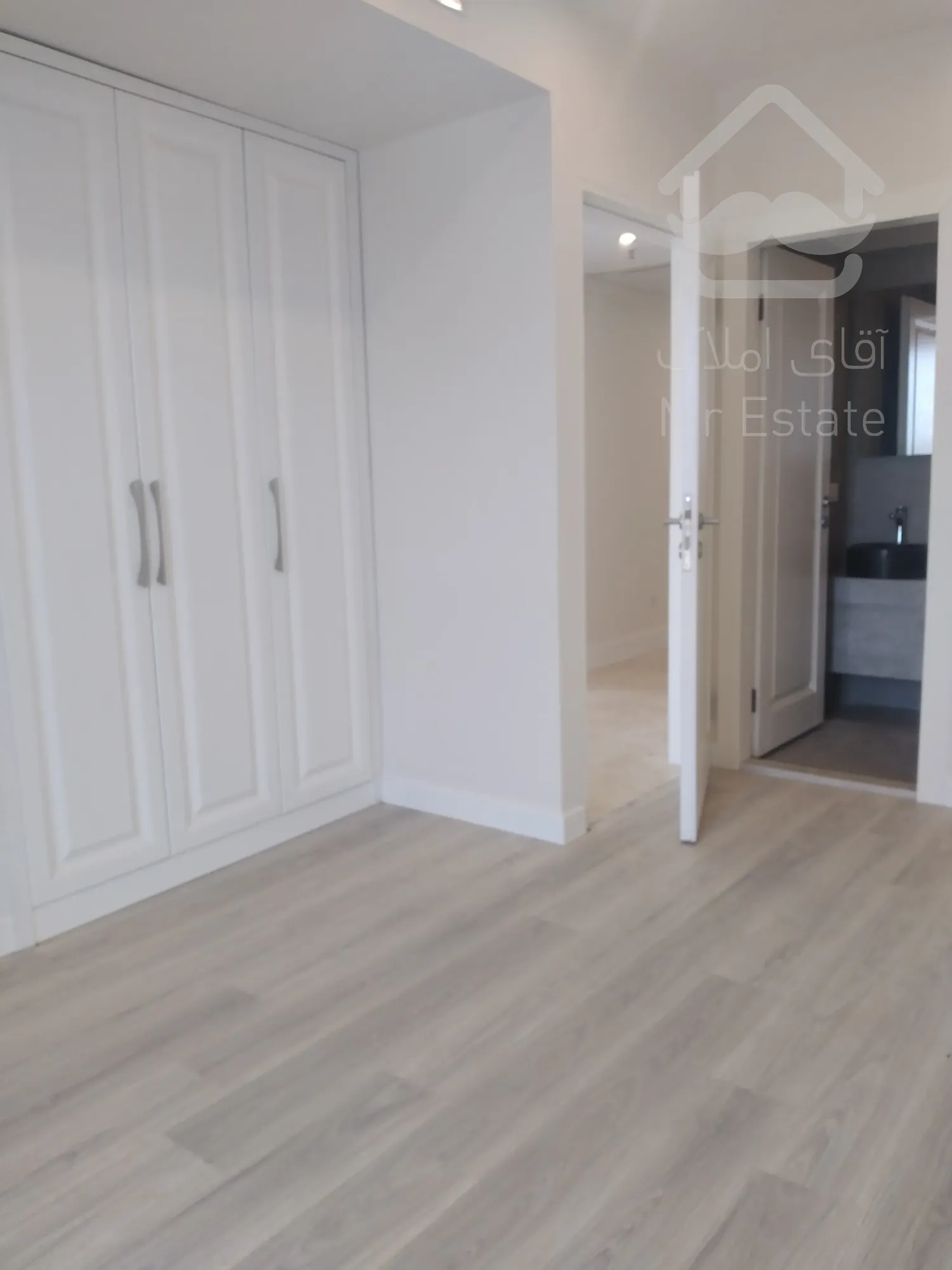 فروش 136 متری ازگل