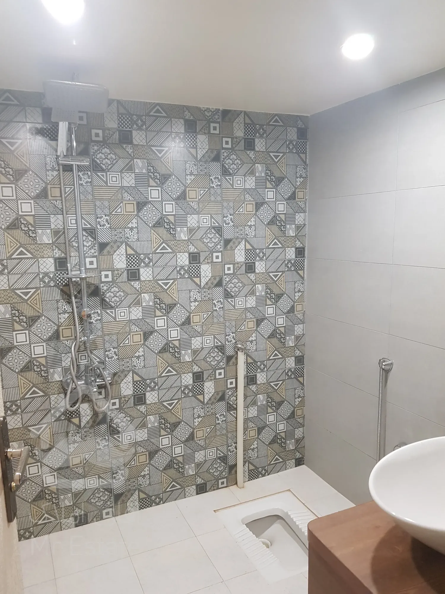 ۵۵ متر ۲ خواب با حیاط مستقل