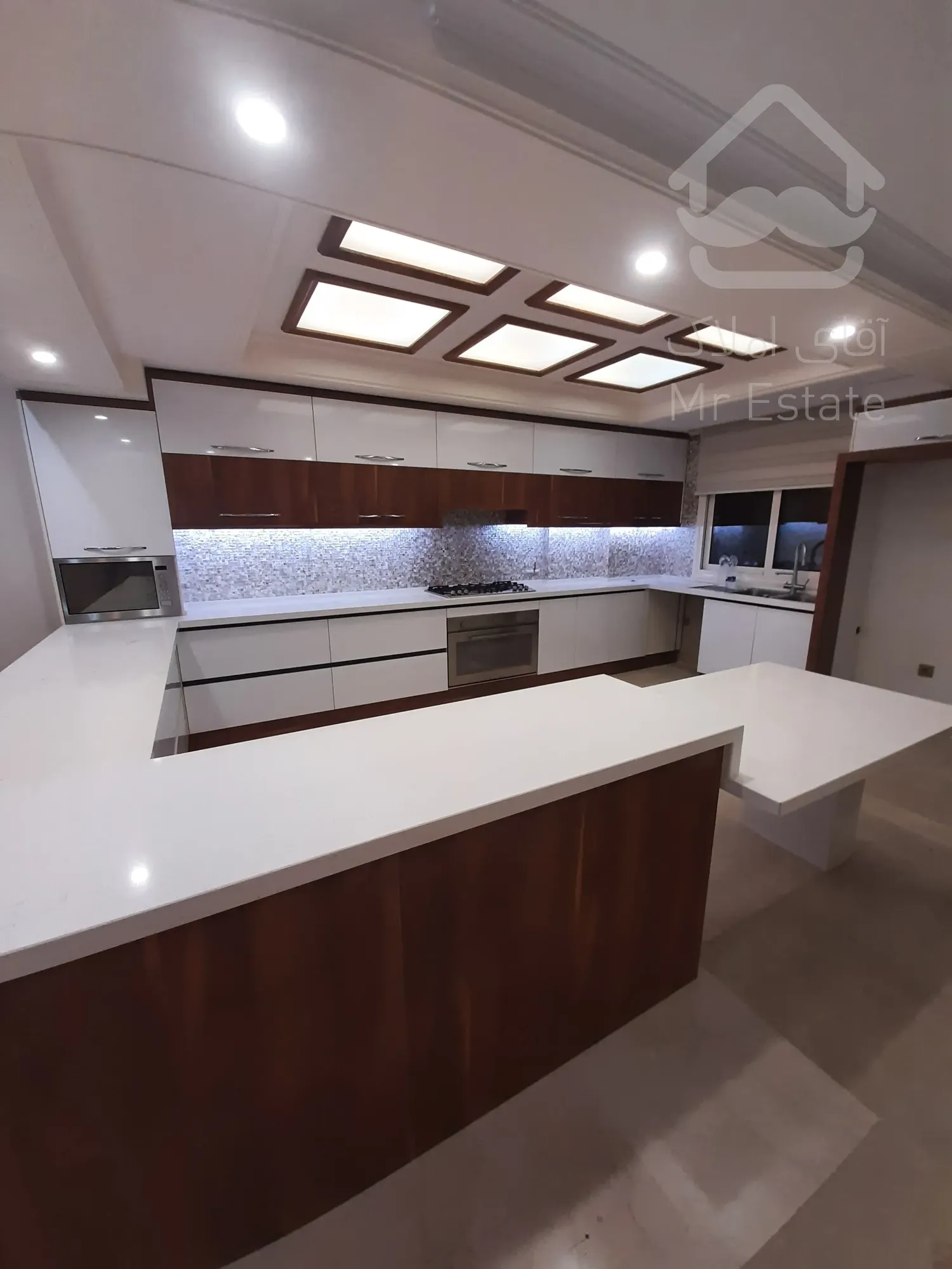 فروش 70 متر پاسداران