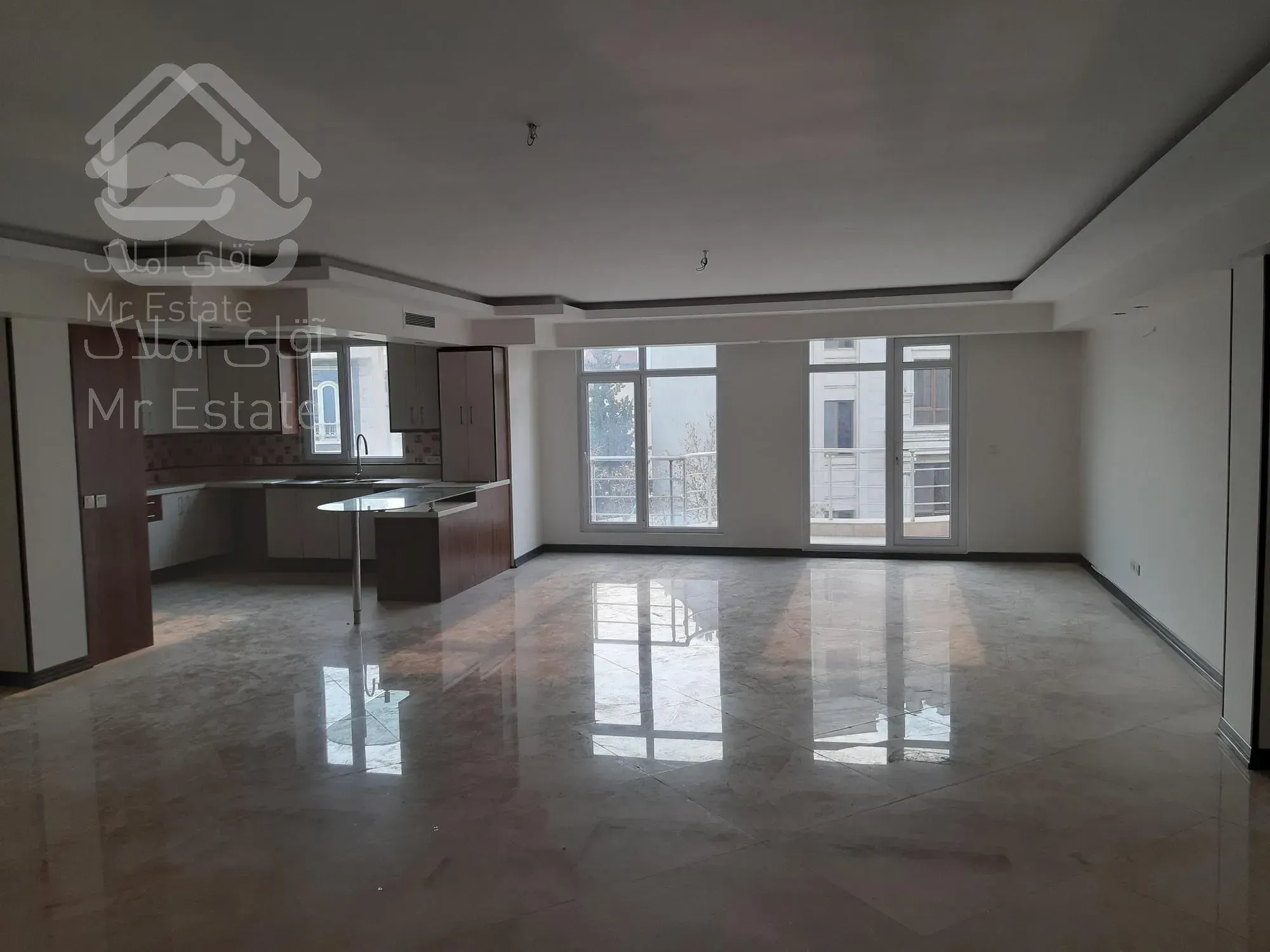 160 متر لوکیشن تاپ قبا