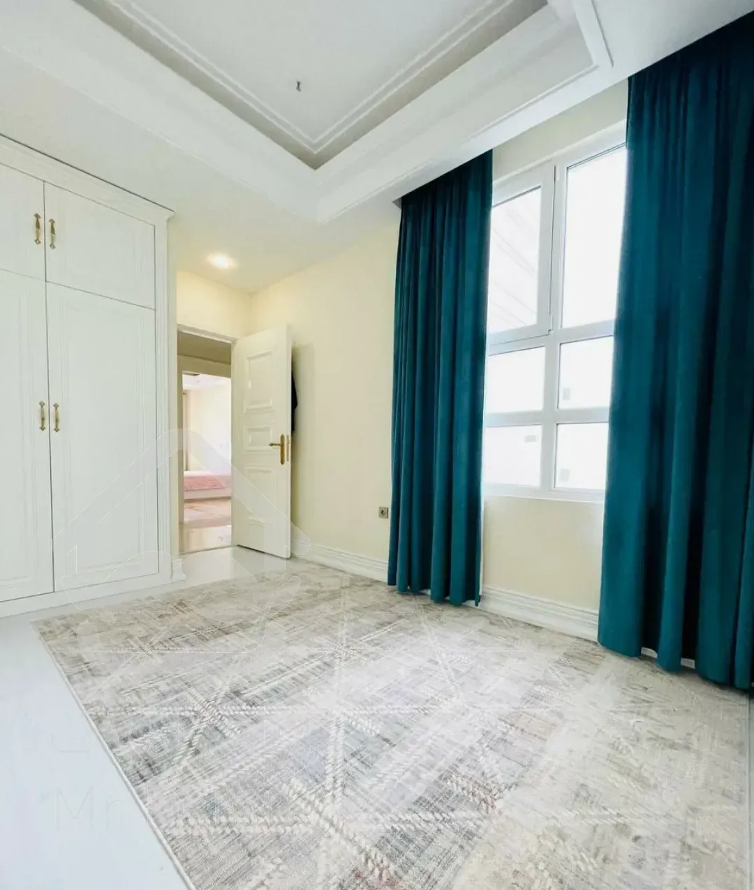 فروش 135 متری اقدسیه