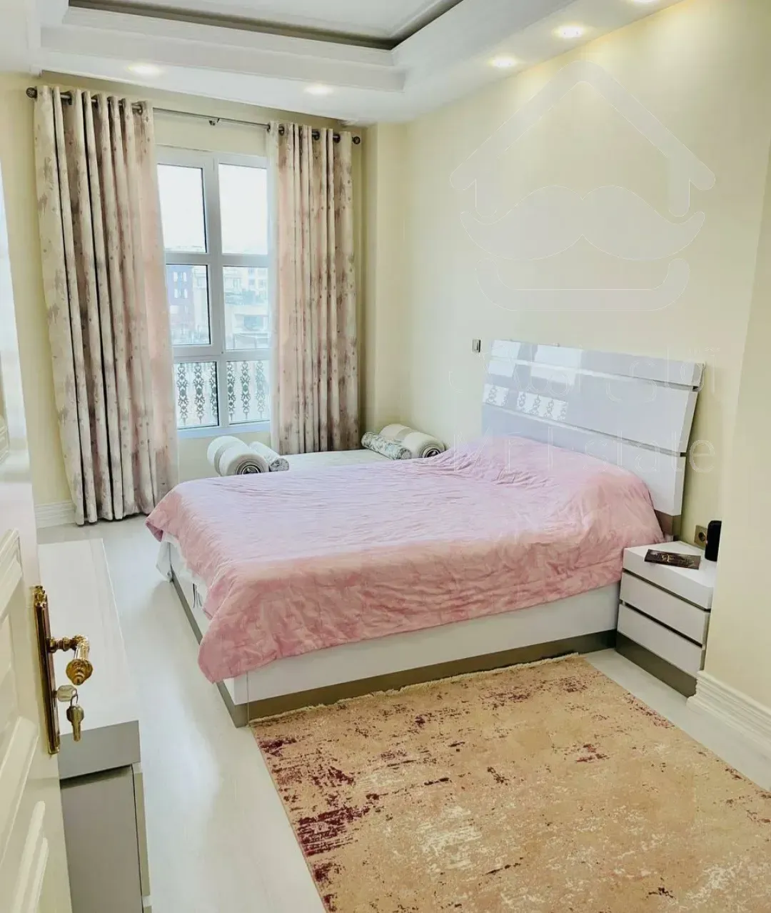 فروش 127 متری پاسداران