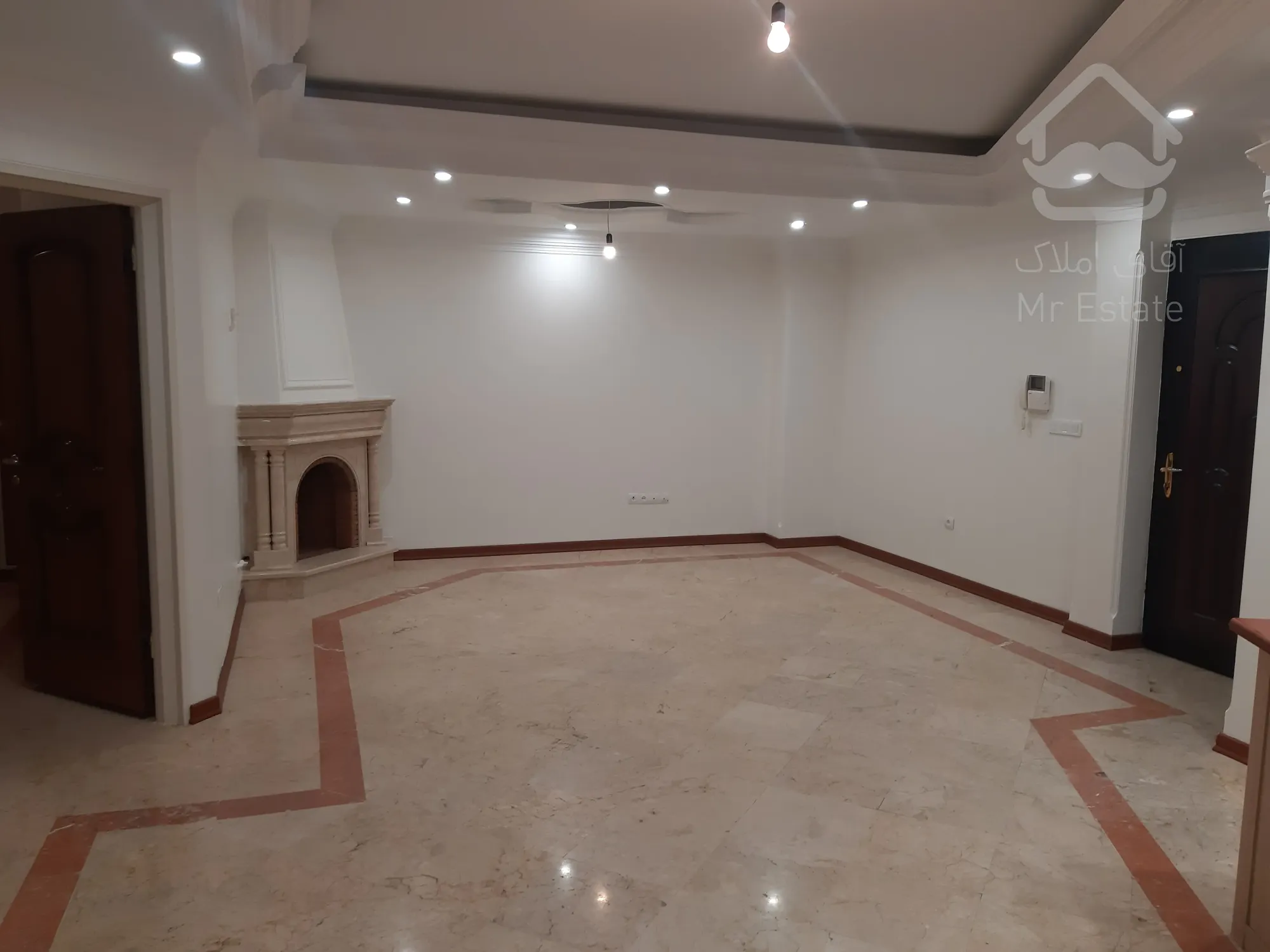 فروش 123 متری پاسداران