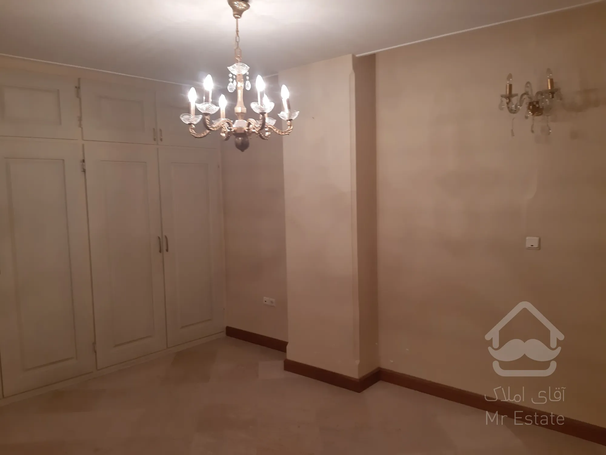 فروش 123 متری پاسداران