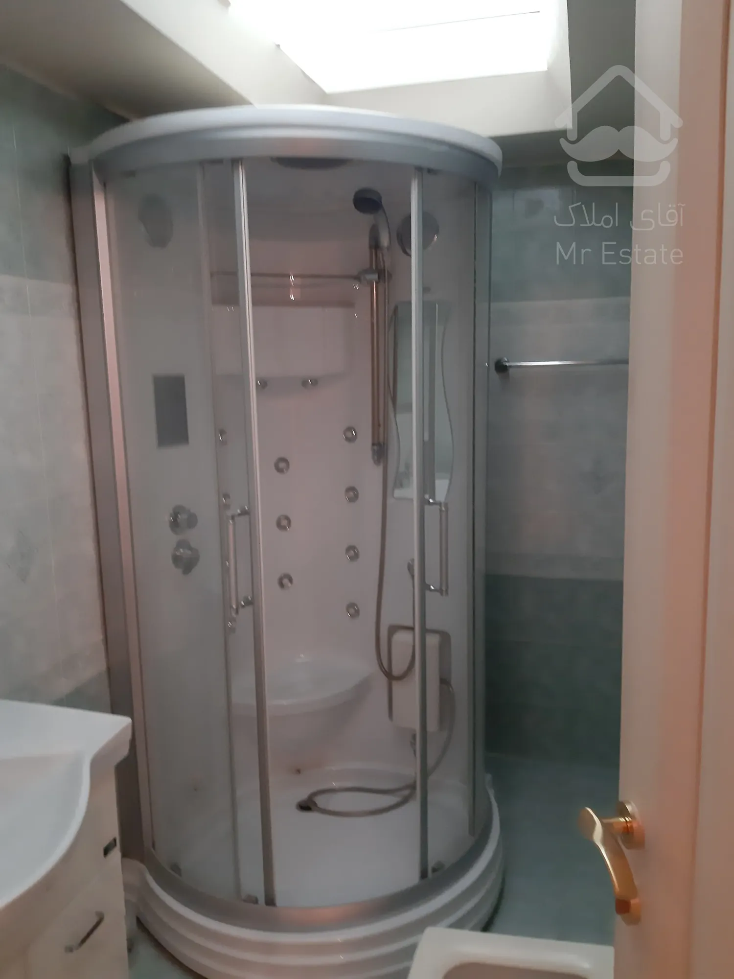 فروش 123 متری پاسداران