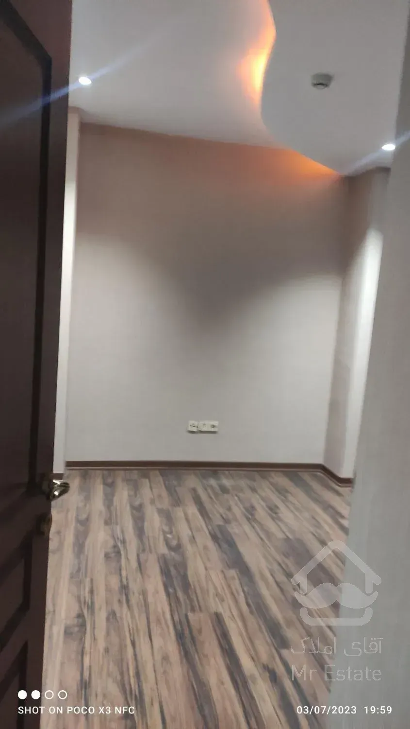 آپارتمان ۱۳۰ متر ۳ خواب مدرن