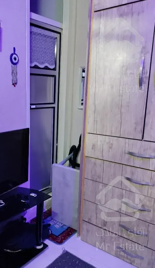 واحد نقلی ۴۳متری