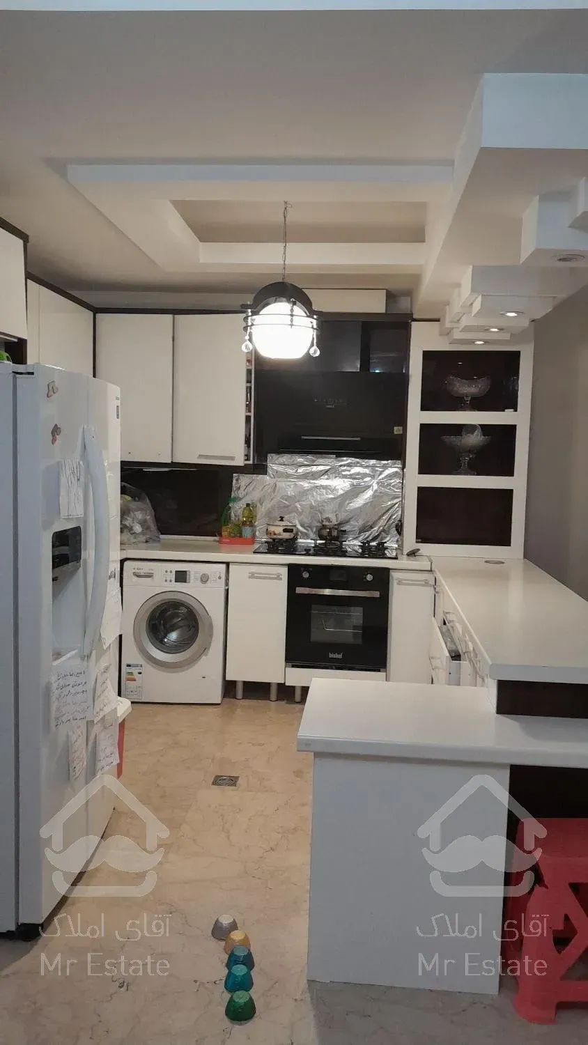 ۱۲۰ متر . موقعیت اداری