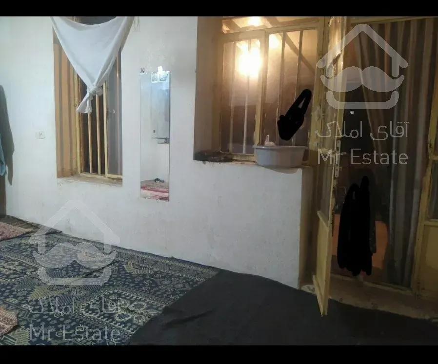 ویلایی دربست ۳۰۰ متر دو خواب با سوله ۱۰۰ متری و پارکینگ