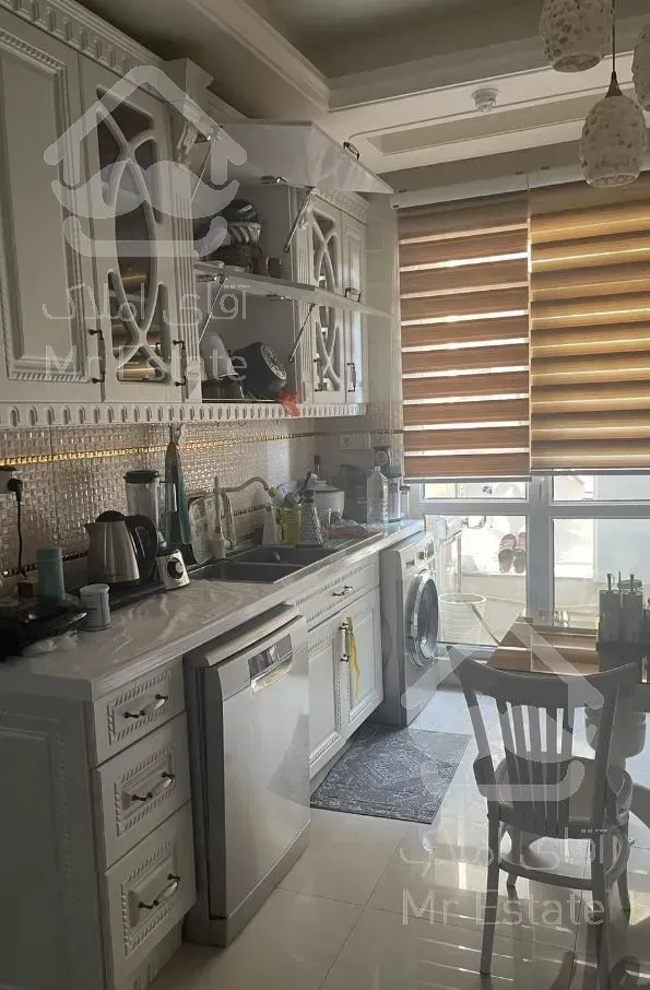 ۶۲متری فول امکانات