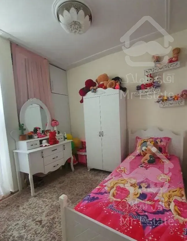 ۶۲متری فول امکانات