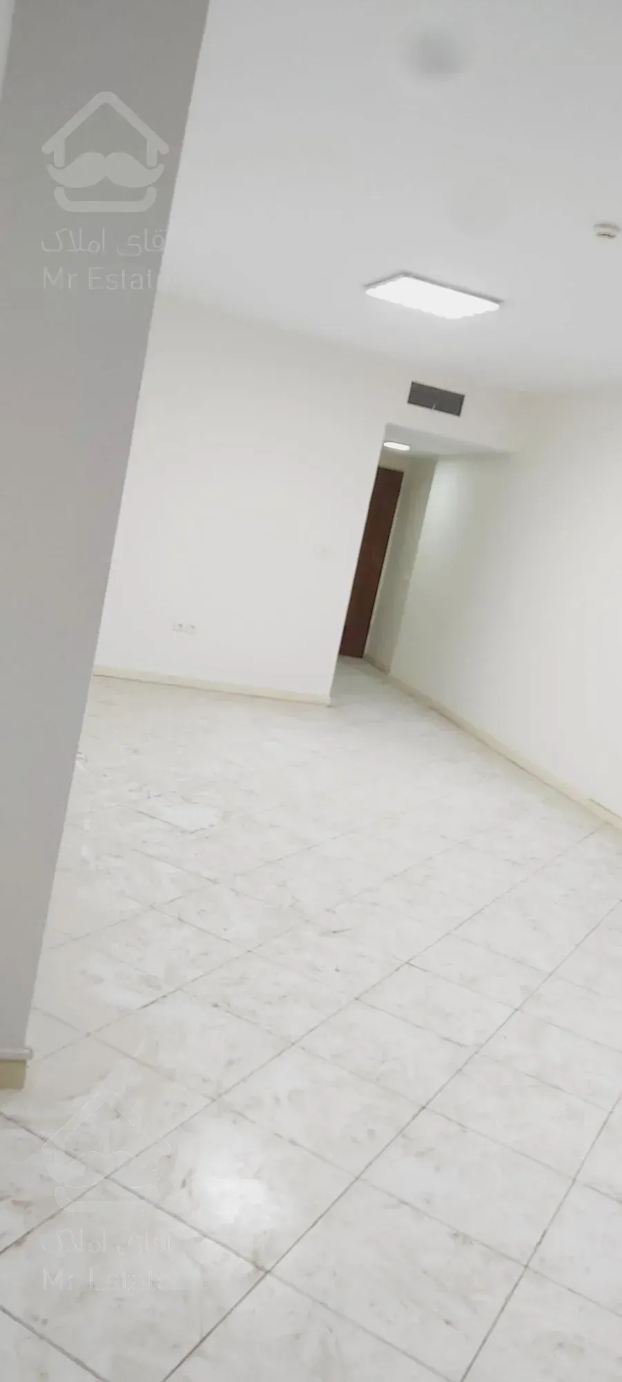 45 متر واحد اداری در برج اداری بهار