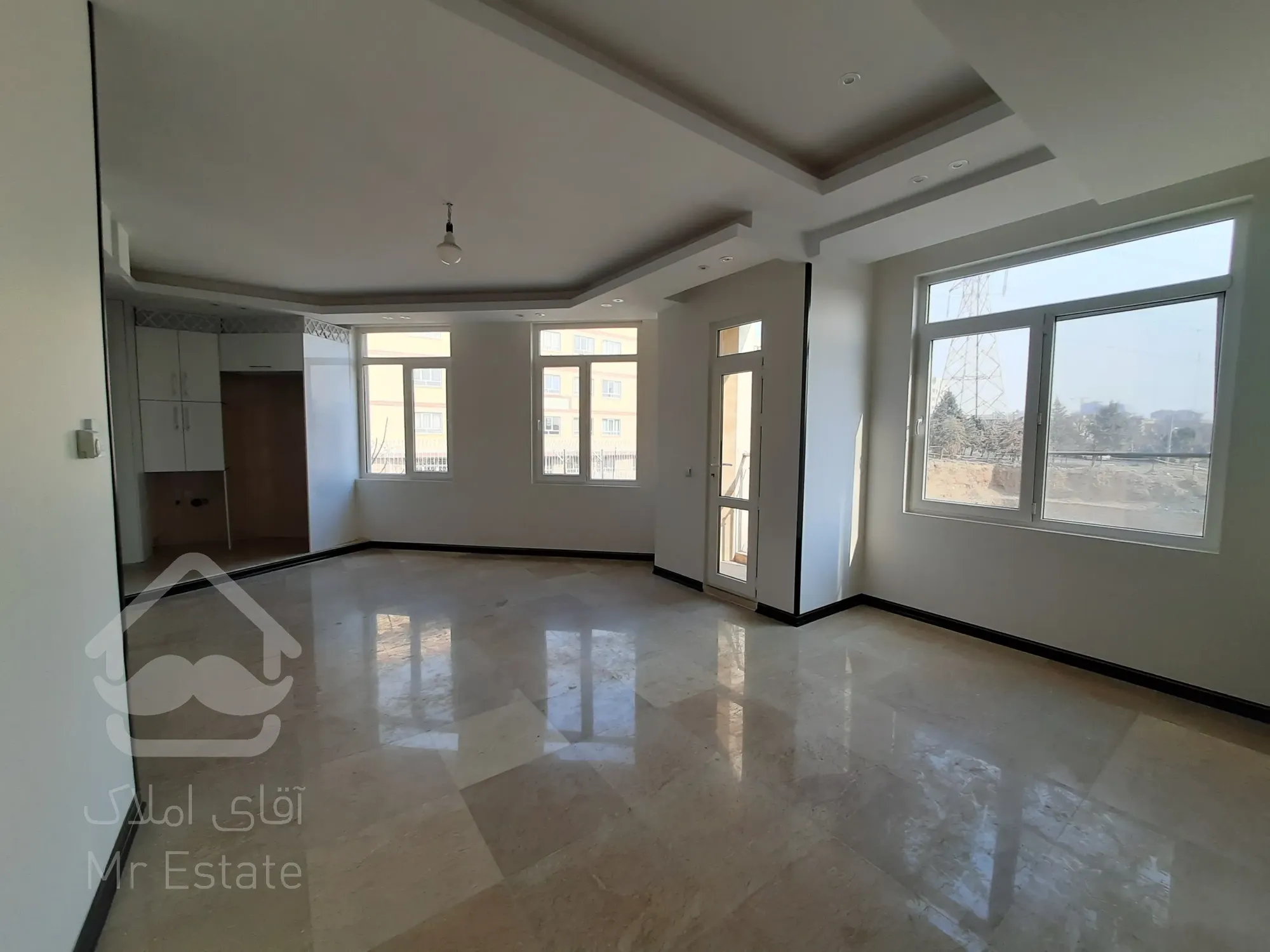 فروش آپارتمان ۷۷متر ۲خواب تراورتن رو به آفتاب فکوری