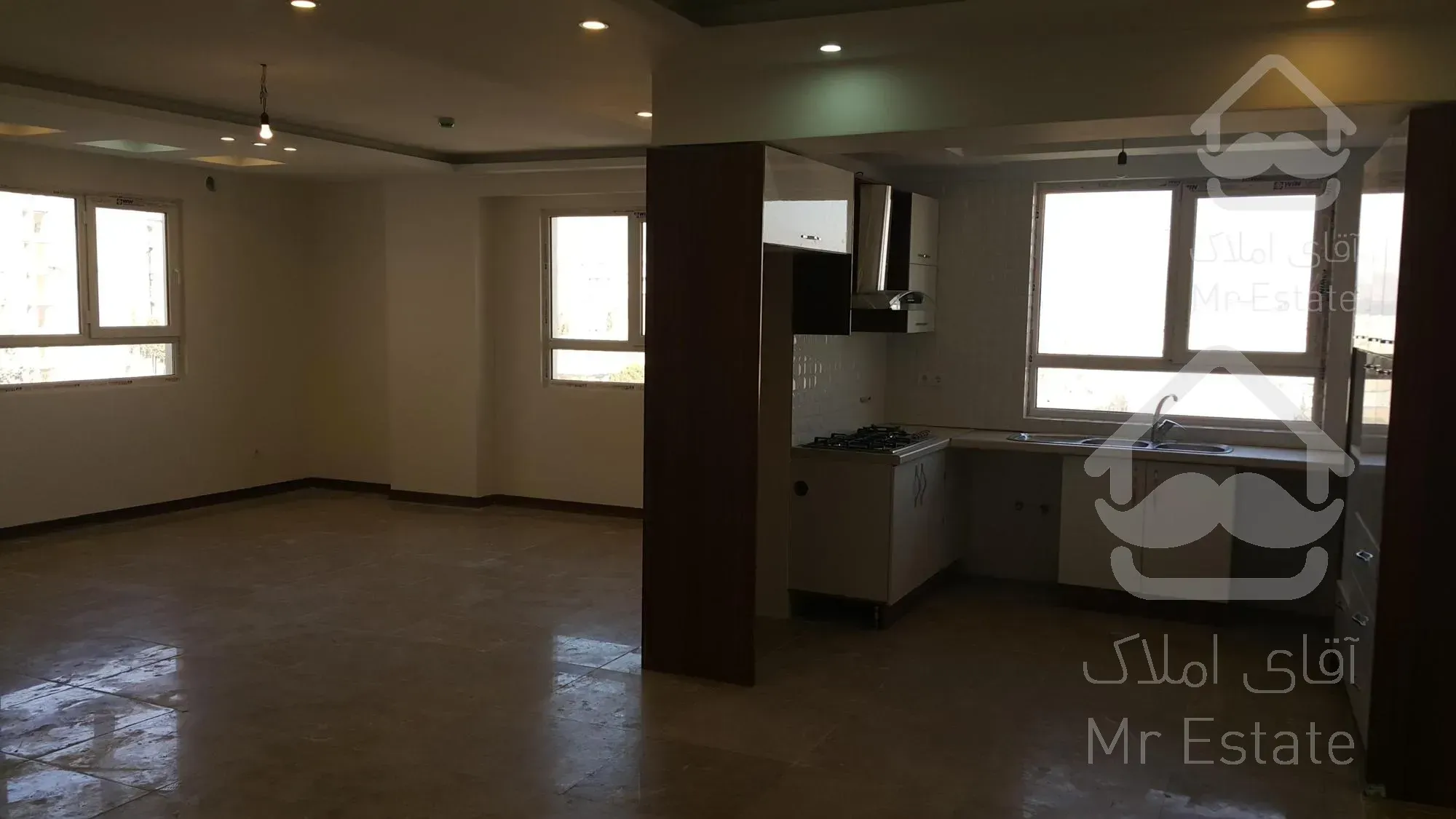 فروش ۱۳۰متر آپارتمان سه خوابه نوساز خیابان مطهری