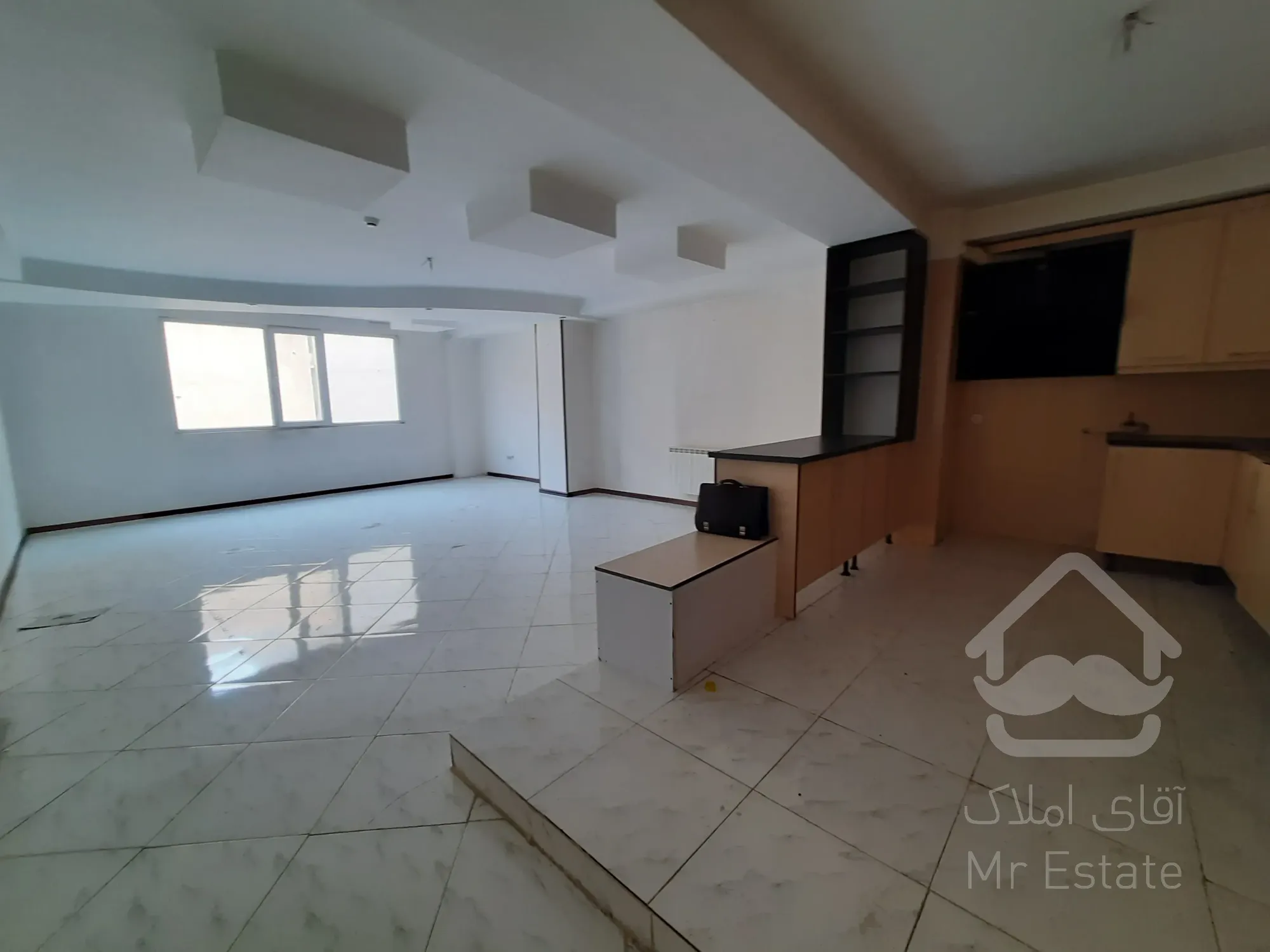 فروش آپارتمان ۹۰متر ۲خواب فول امکانات سالن پرده خور فردوس غرب