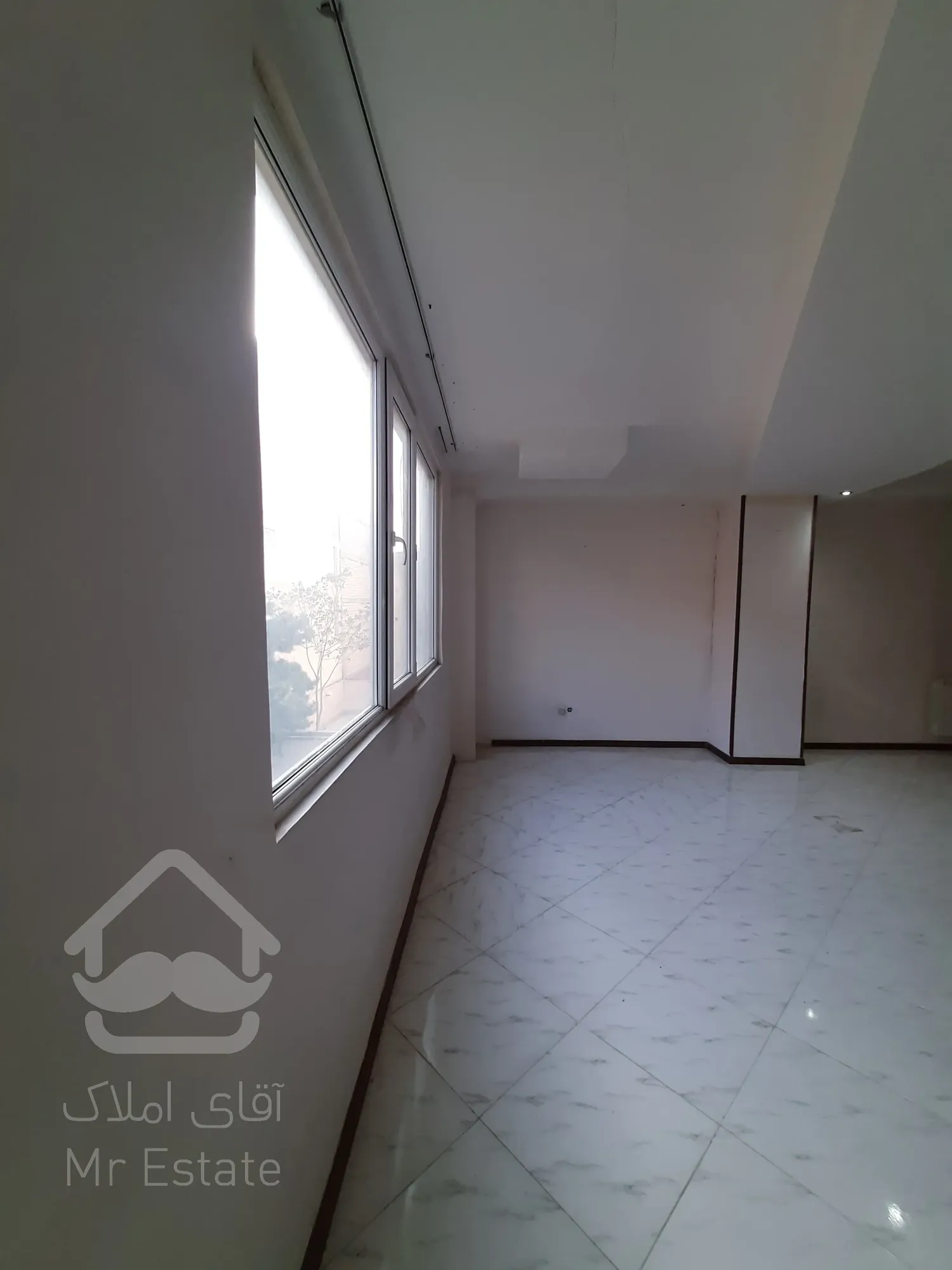 فروش آپارتمان ۹۰متر ۲خواب فول امکانات سالن پرده خور فردوس غرب