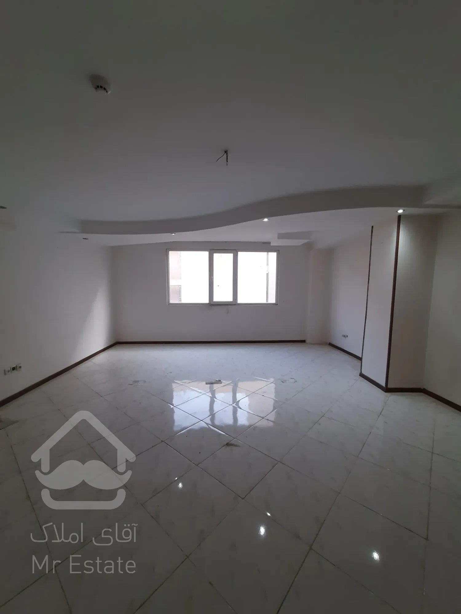 فروش آپارتمان ۹۰متر ۲خواب فول امکانات سالن پرده خور فردوس غرب