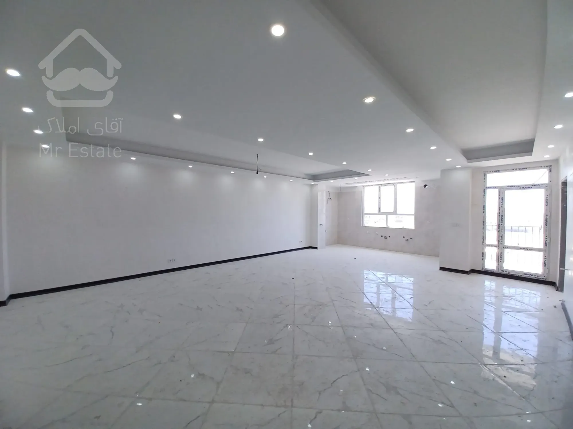 آپارتمان ۱۴۰ متر در قلب گردشگری تهران/ چیتگر