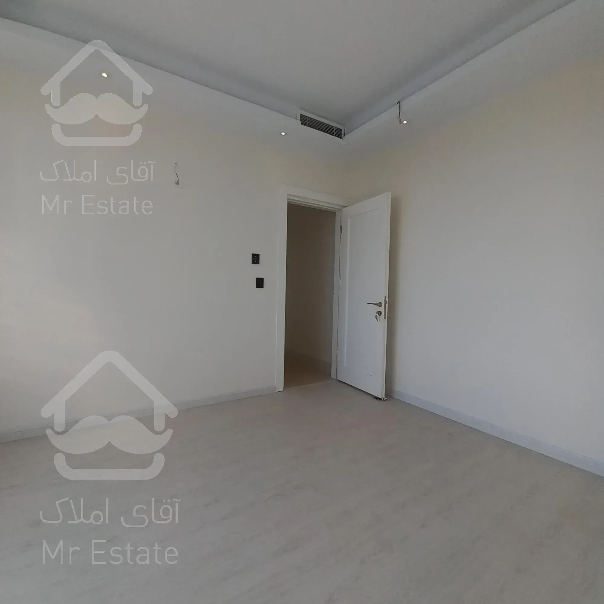 200متر / شمال کاخ/نوساز