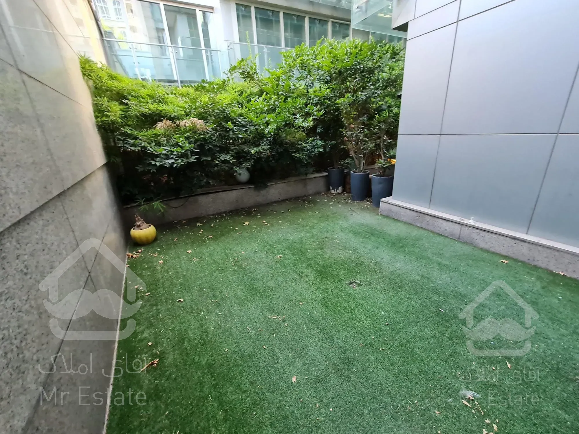 اجاره واحد 110 متری در فرمانیه، برج برند و لوکس