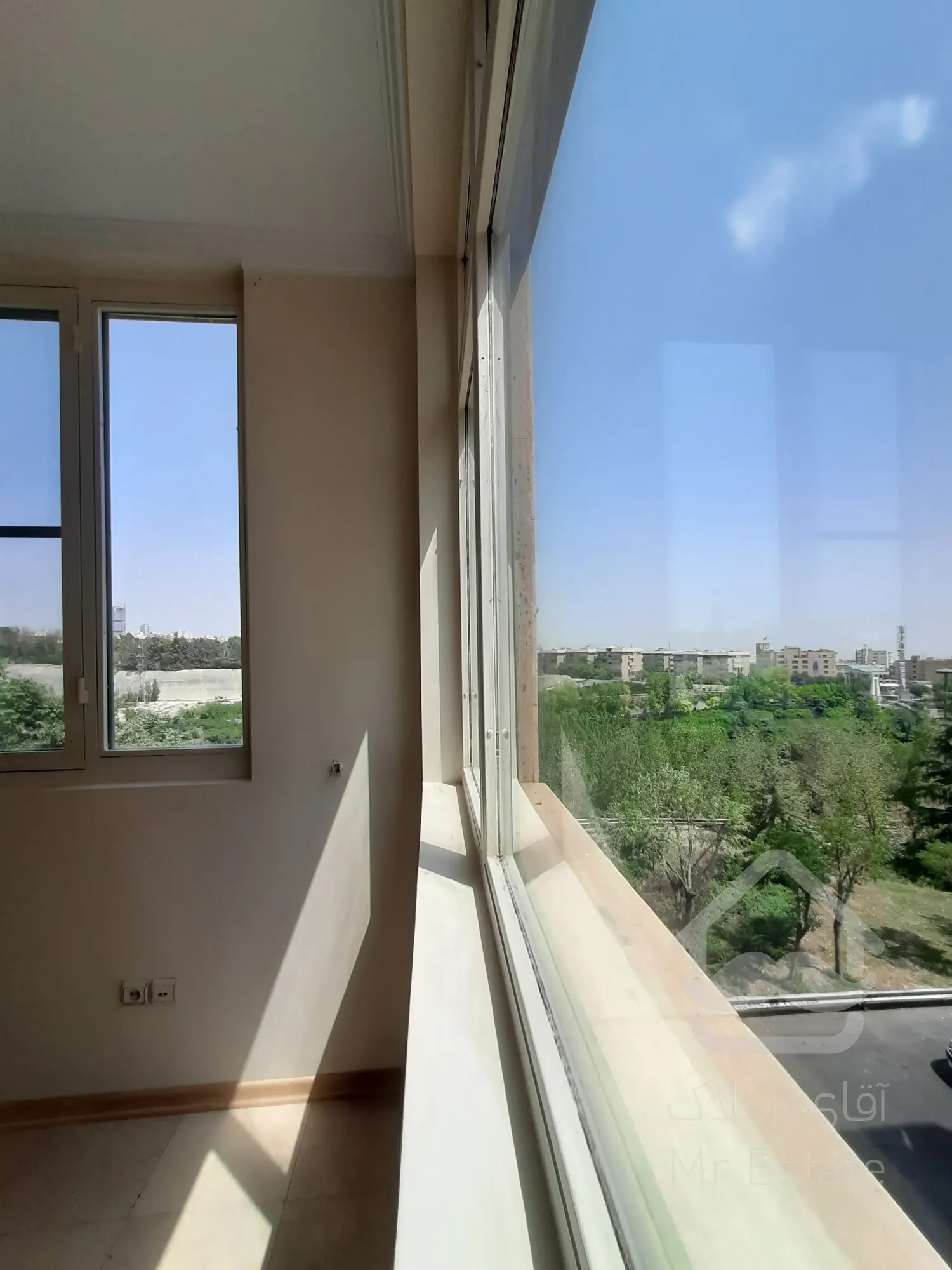 فروش آپارتمان ۷۵متری ۲خواب ویو ابدی شهرک هما