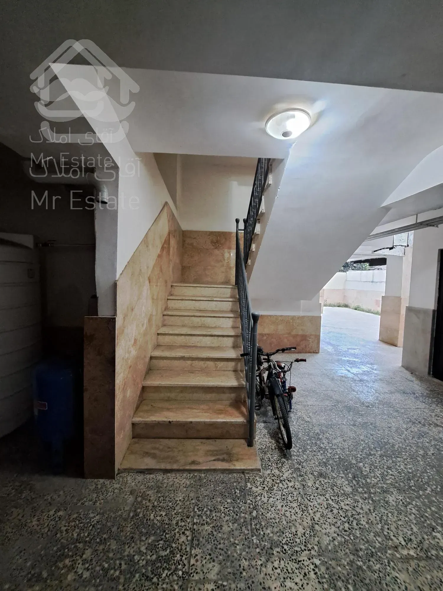 فروش آپارتمان وام دار