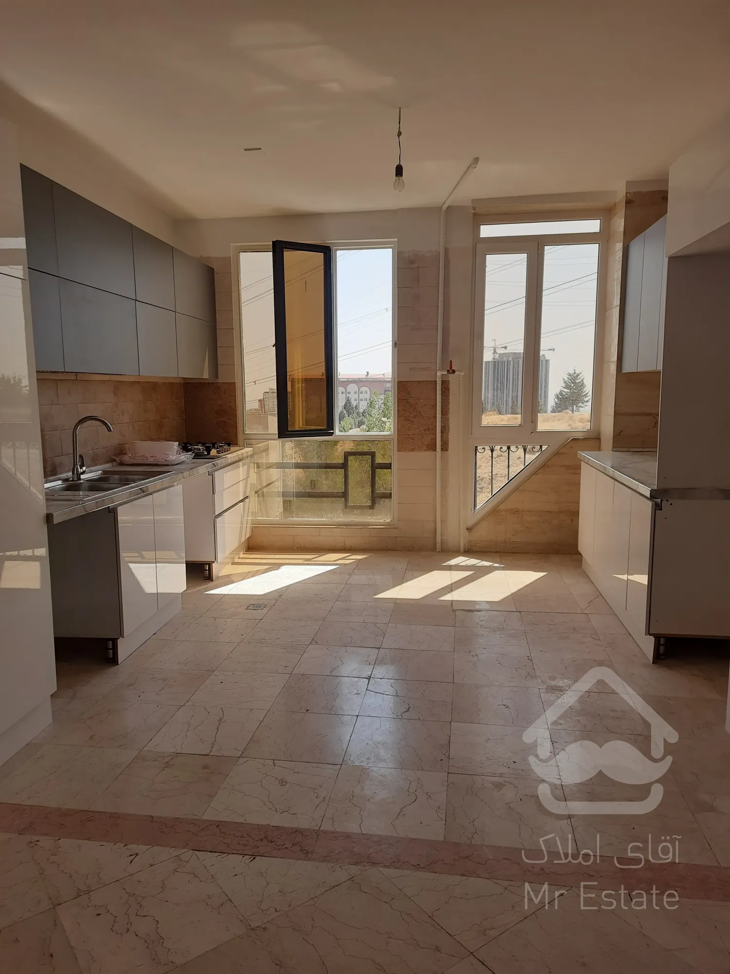 فروش آپارتمان ۹۶ متری ۲خواب همیلا