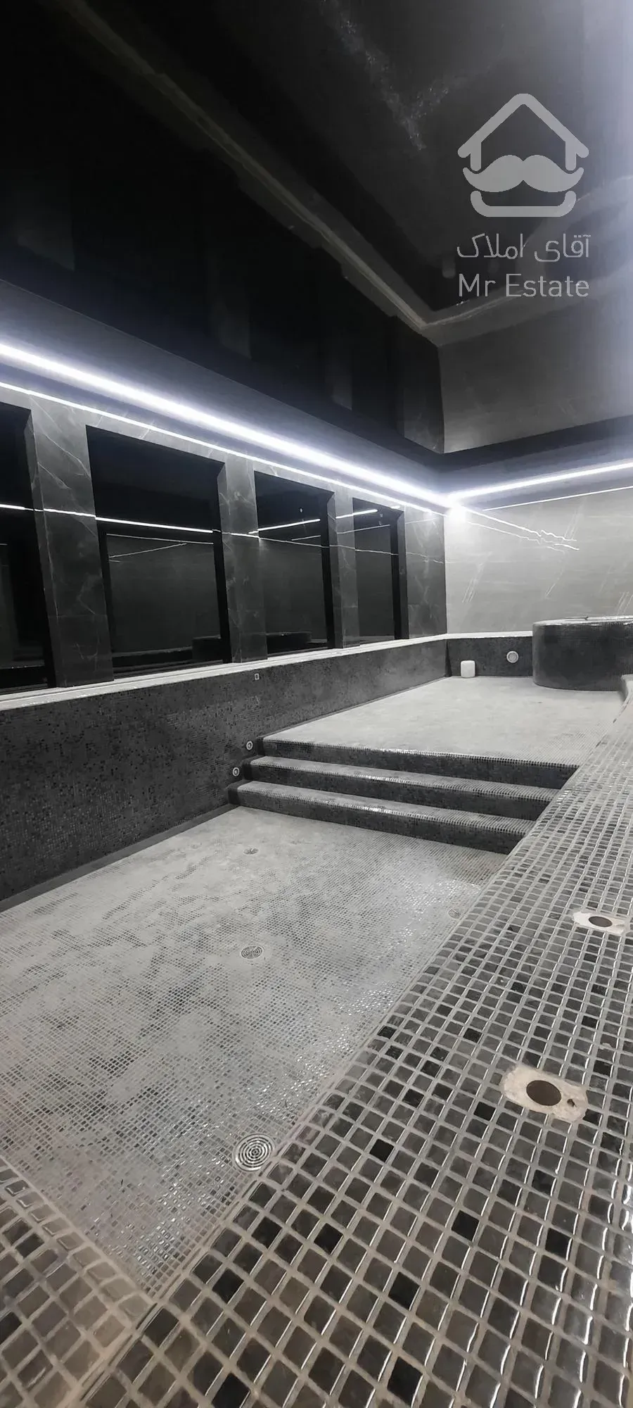 فروش آپارتمان ۲۶۰ متری در کامرانیه