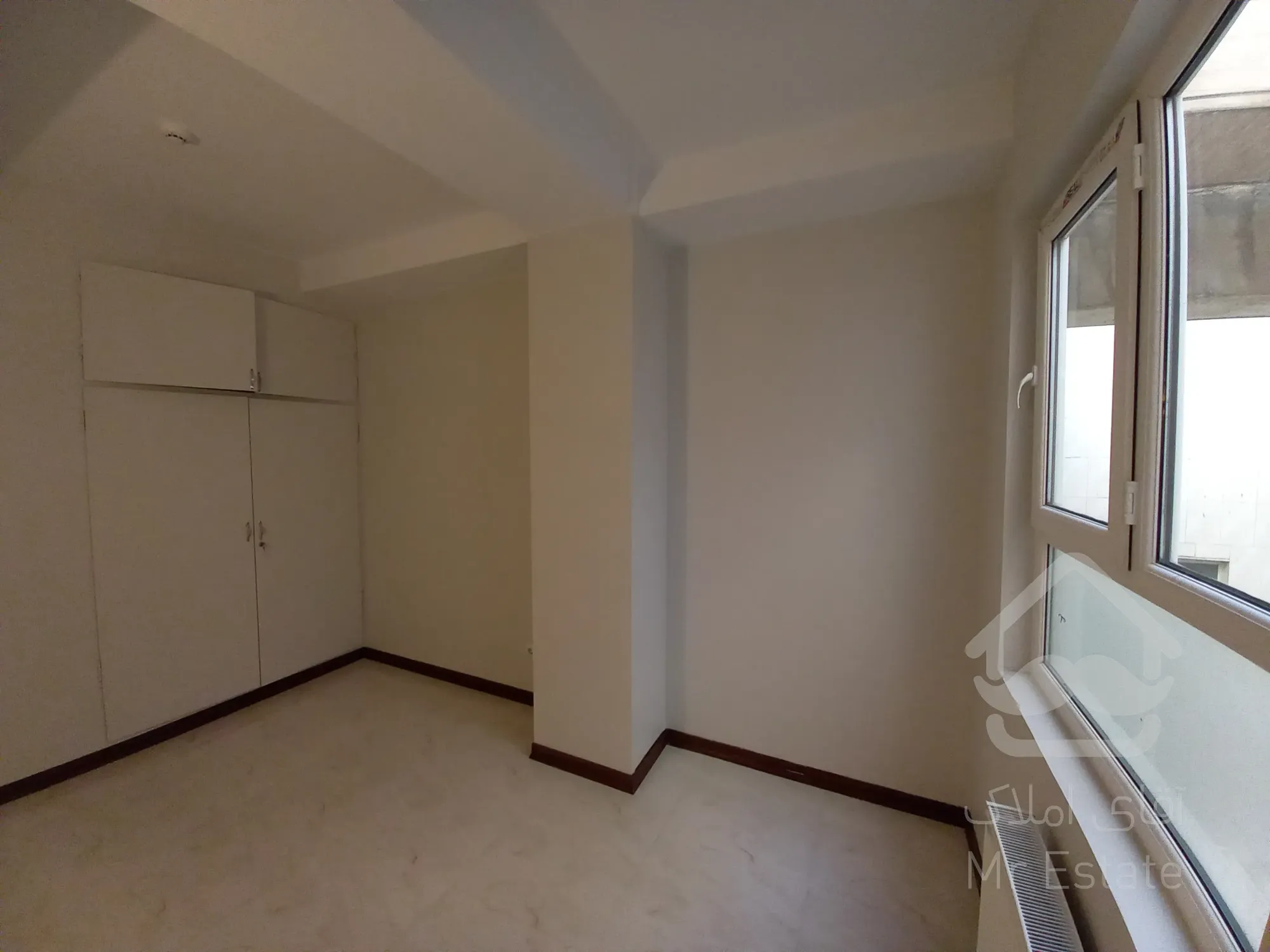 رهن کامل آپارتمان ۱۶۰متری سه خوابه گلشهرخیابان برخورداری