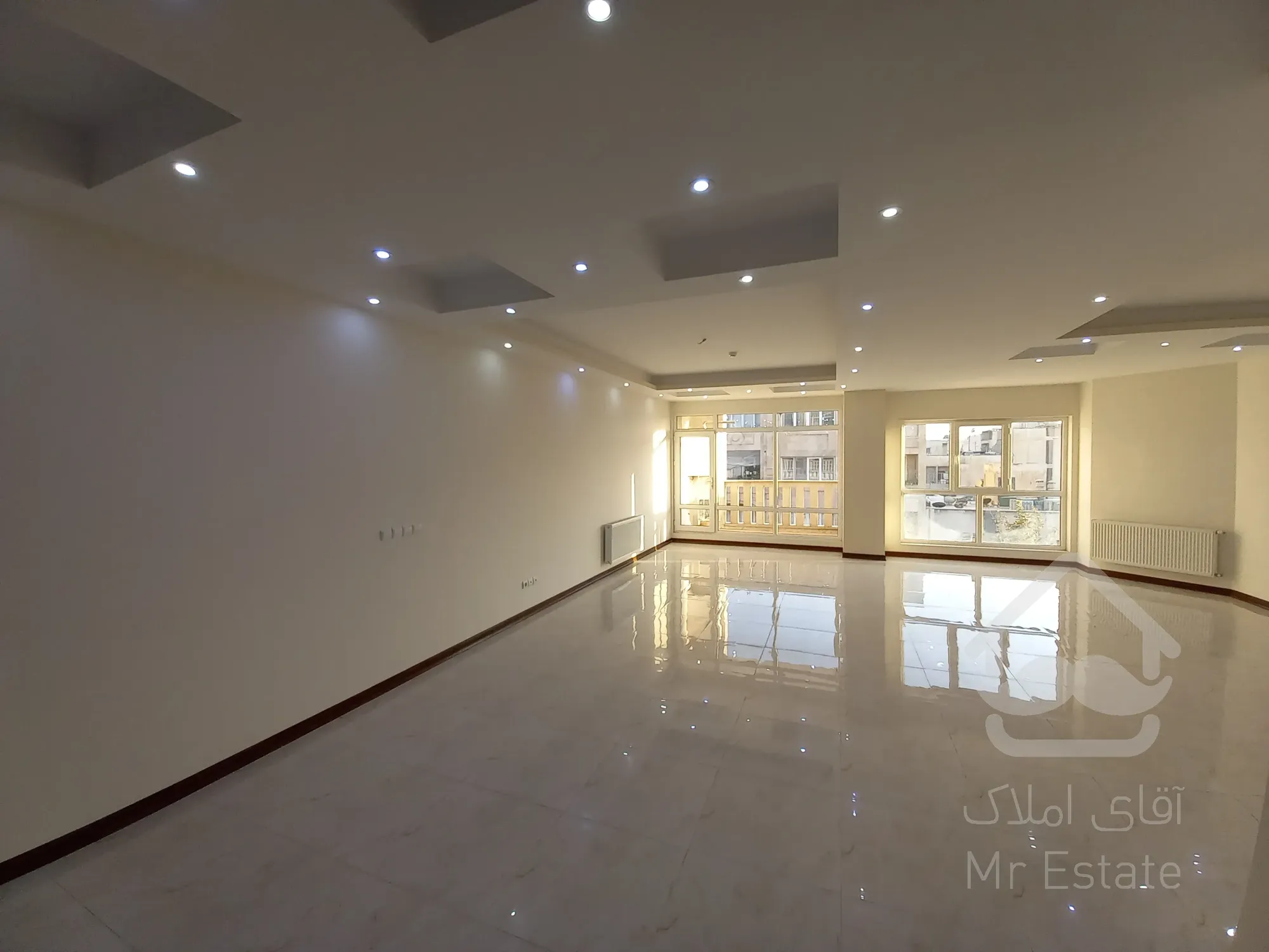 رهن کامل آپارتمان ۱۶۰متری سه خوابه گلشهرخیابان برخورداری