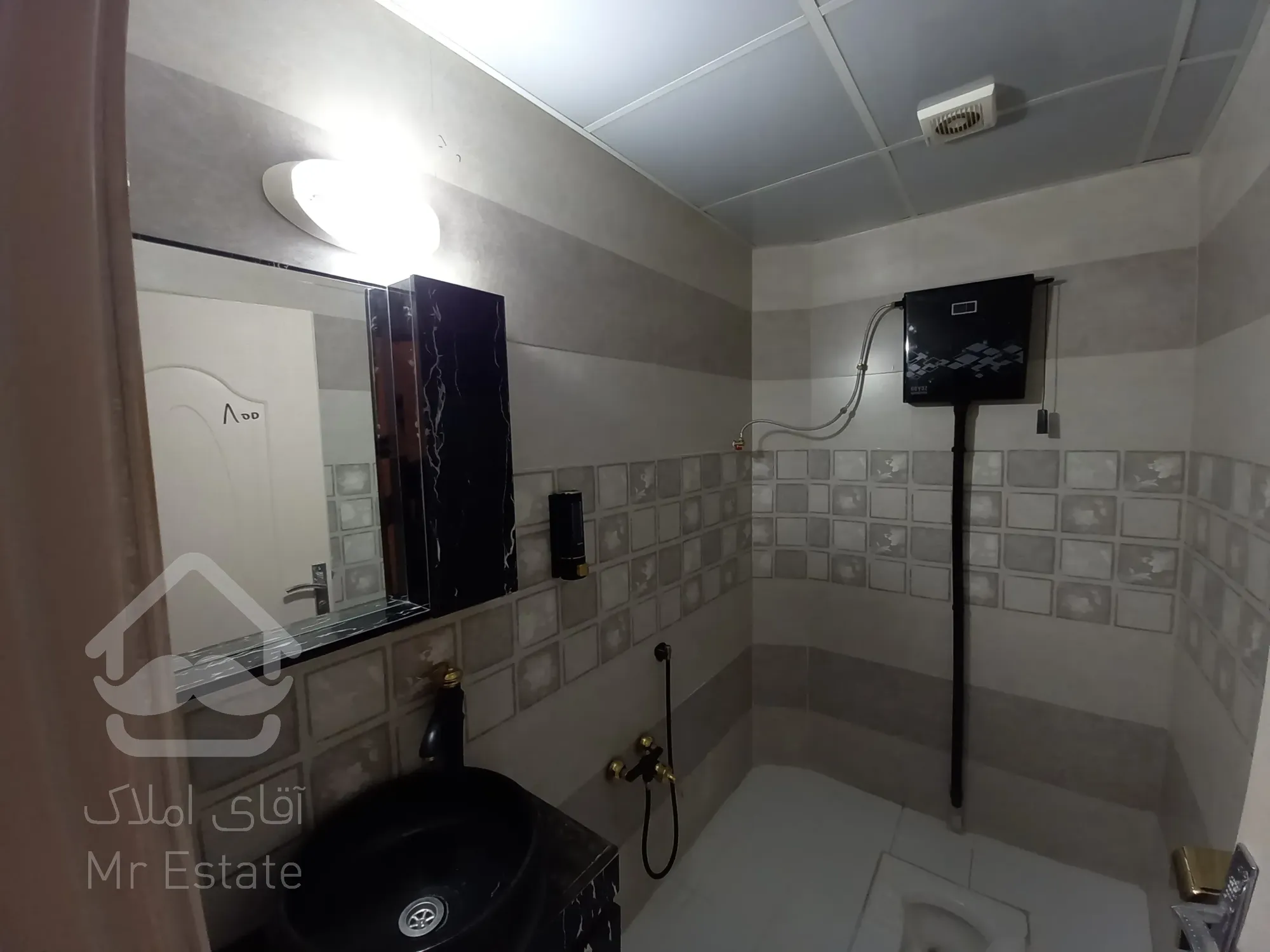 رهن کامل آپارتمان ۱۶۰متری سه خوابه گلشهرخیابان برخورداری