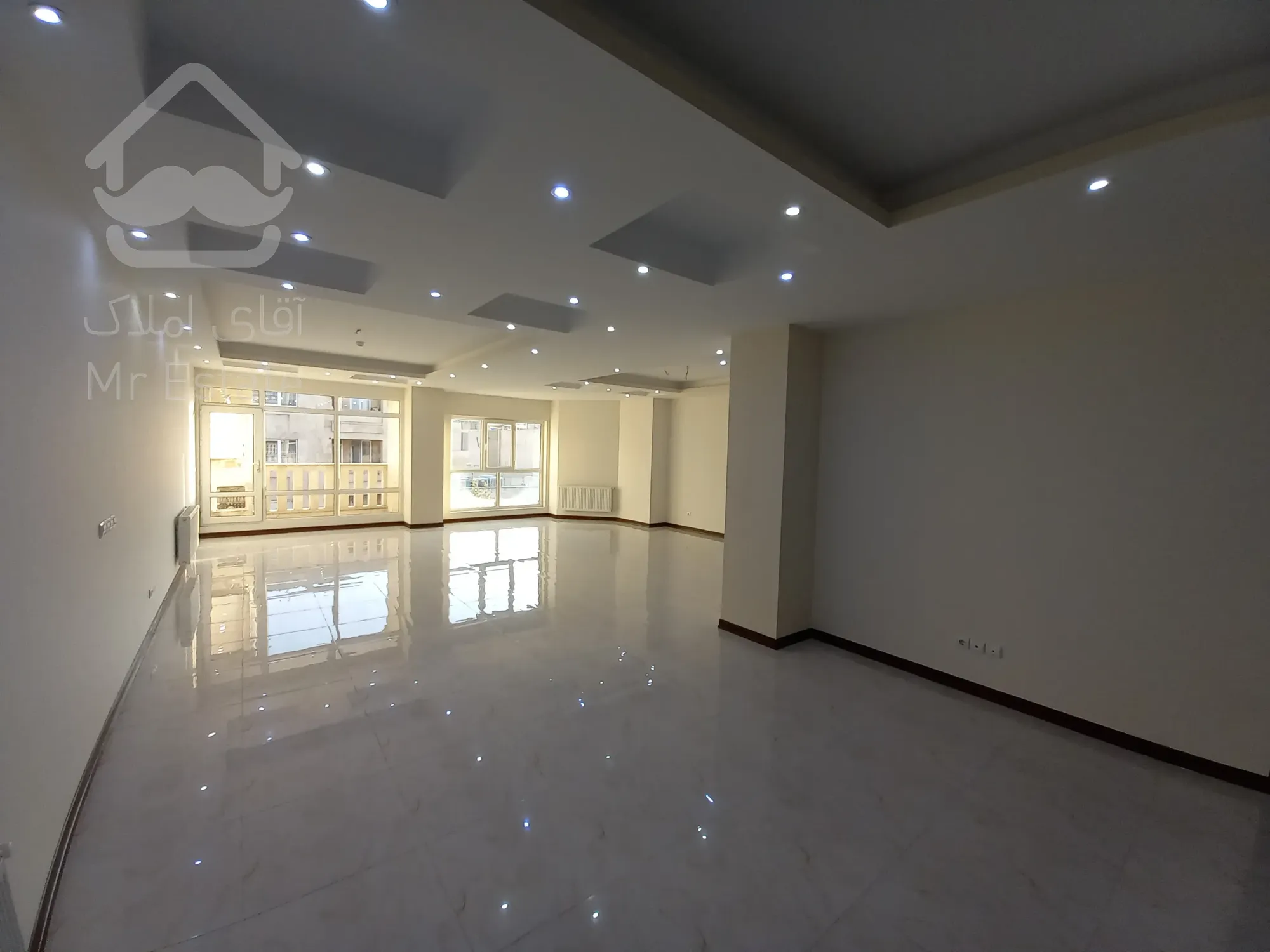 رهن کامل آپارتمان ۱۶۰متری سه خوابه گلشهرخیابان برخورداری