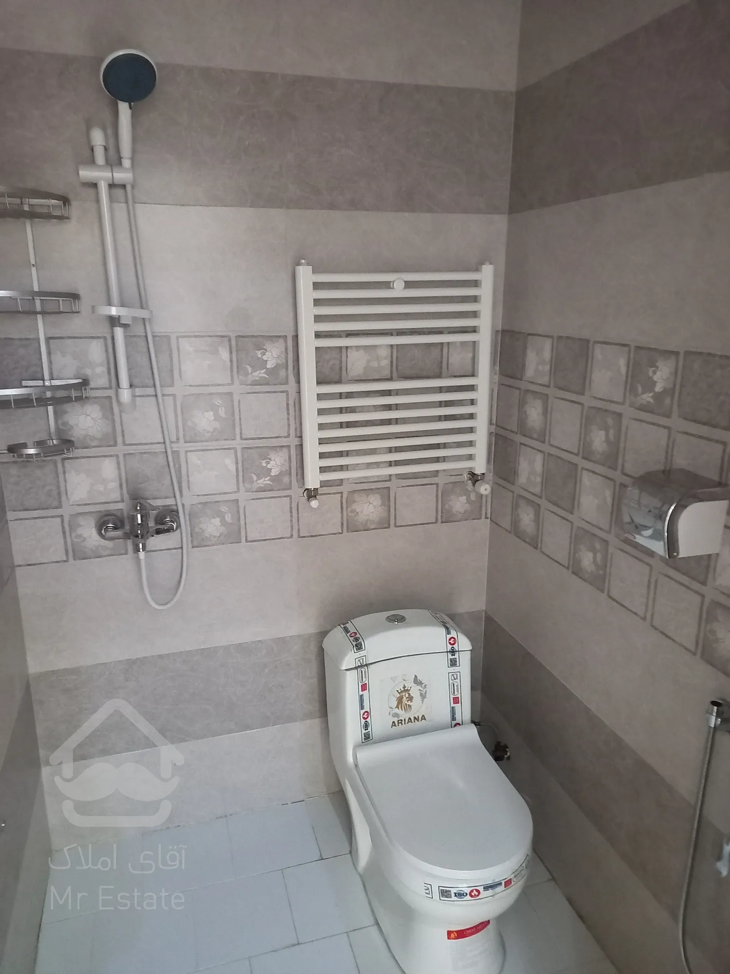 رهن کامل آپارتمان ۱۶۰متری سه خوابه گلشهرخیابان برخورداری