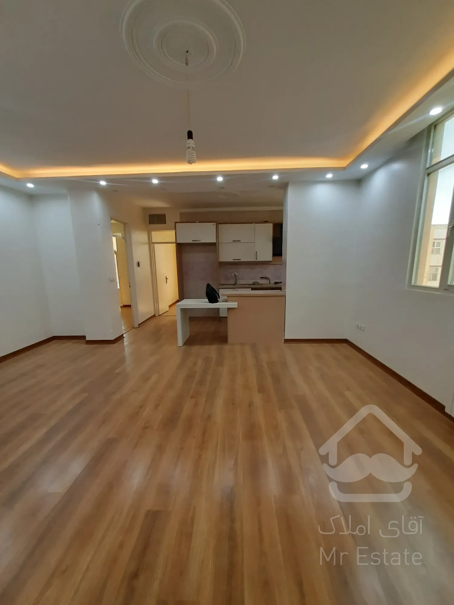 فروش آپارتمان ۷۵متر ۲خواب  فول امکانات سالن پرده خور  باغ فیض مهستان