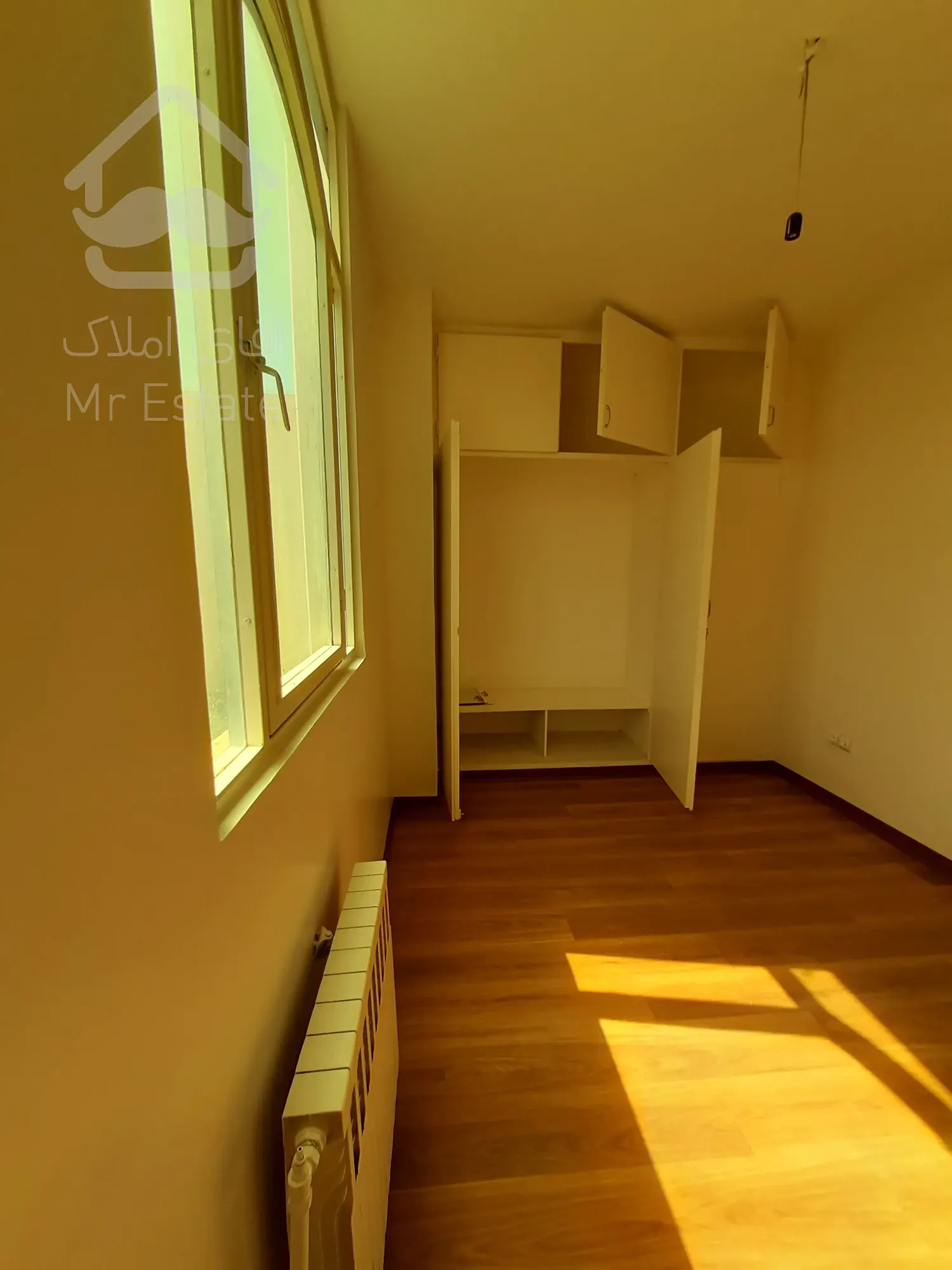 فروش آپارتمان ۷۵متر ۲خواب  فول امکانات سالن پرده خور  باغ فیض مهستان