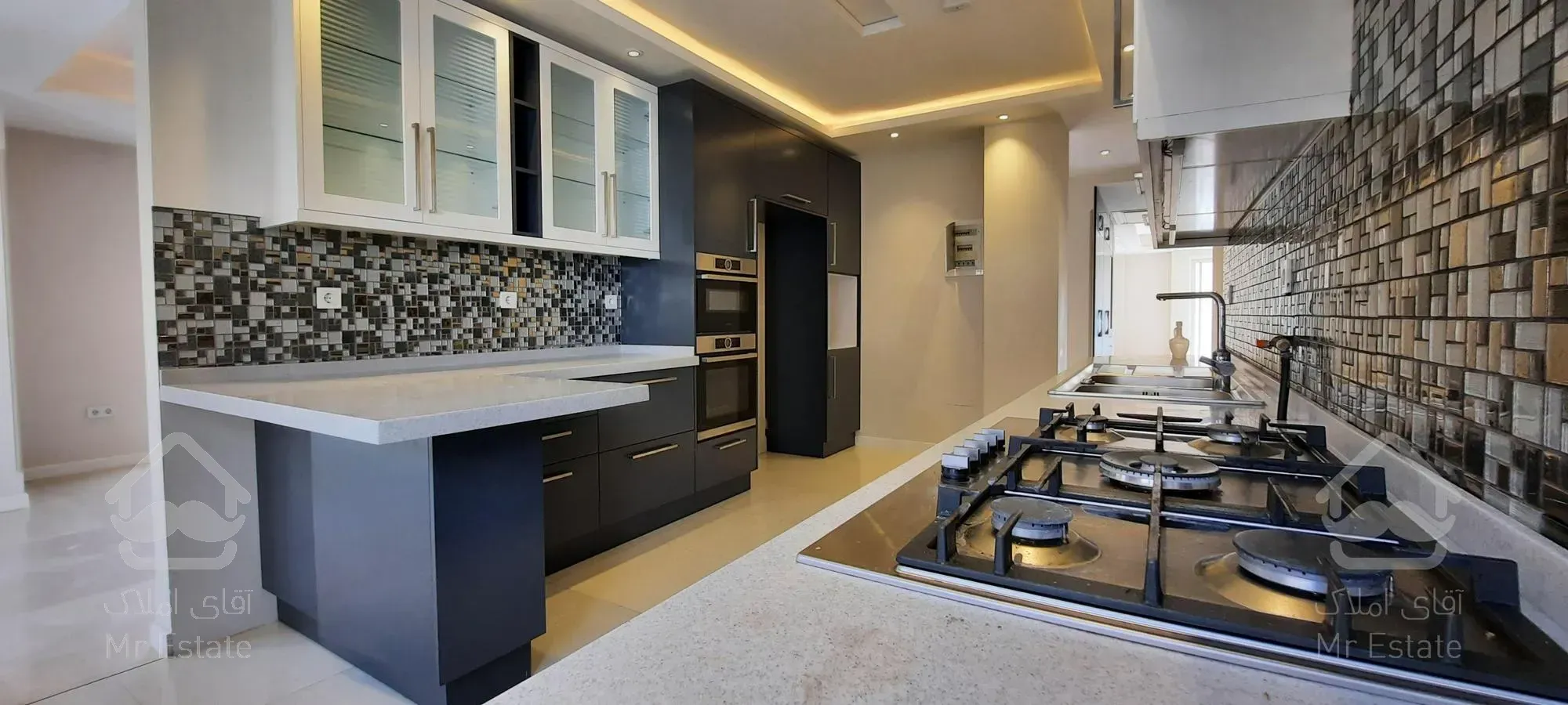 اجاره آپارتمان ۲۶۱ متری در نیاوران